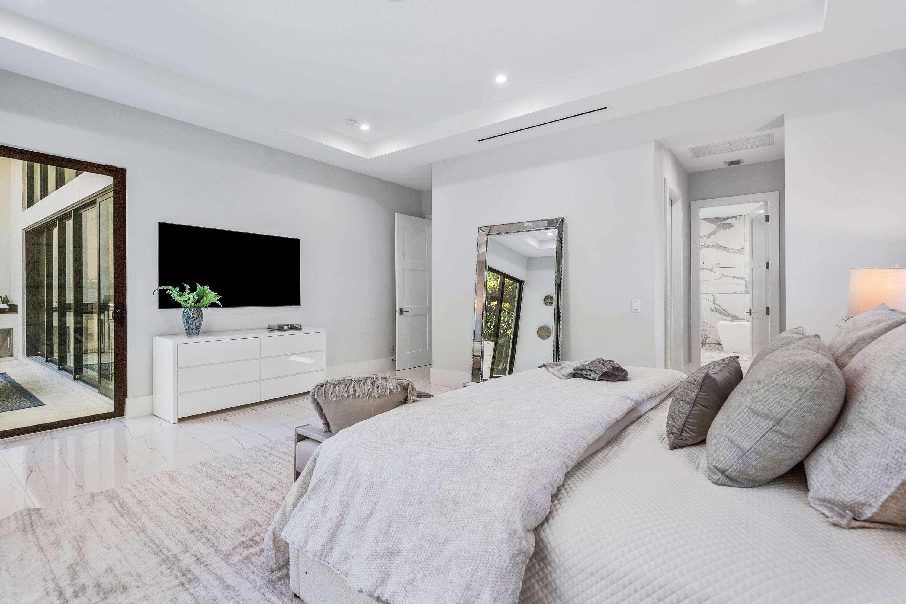 BOCA VILLAS - Residential