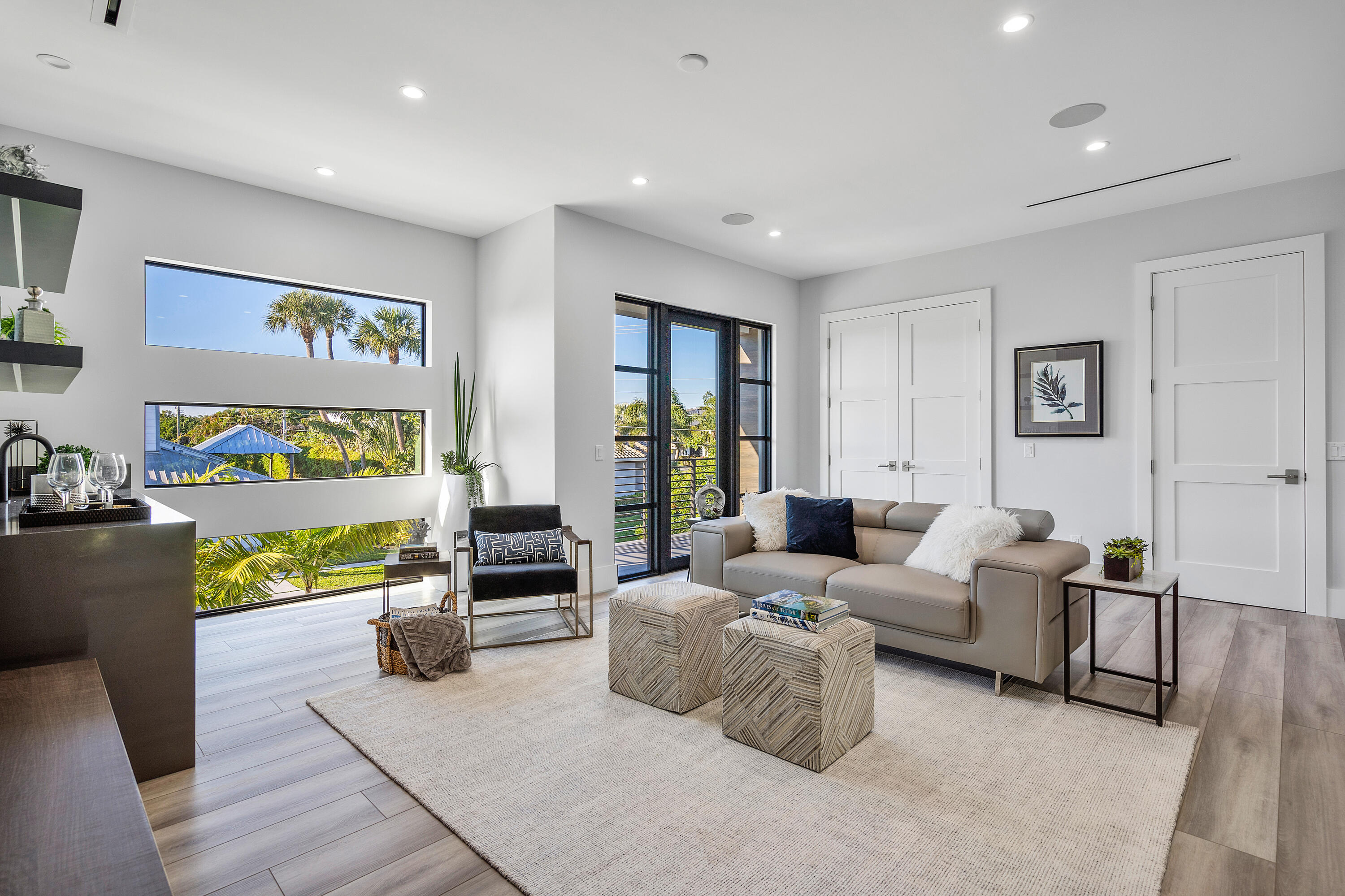 BOCA VILLAS - Residential