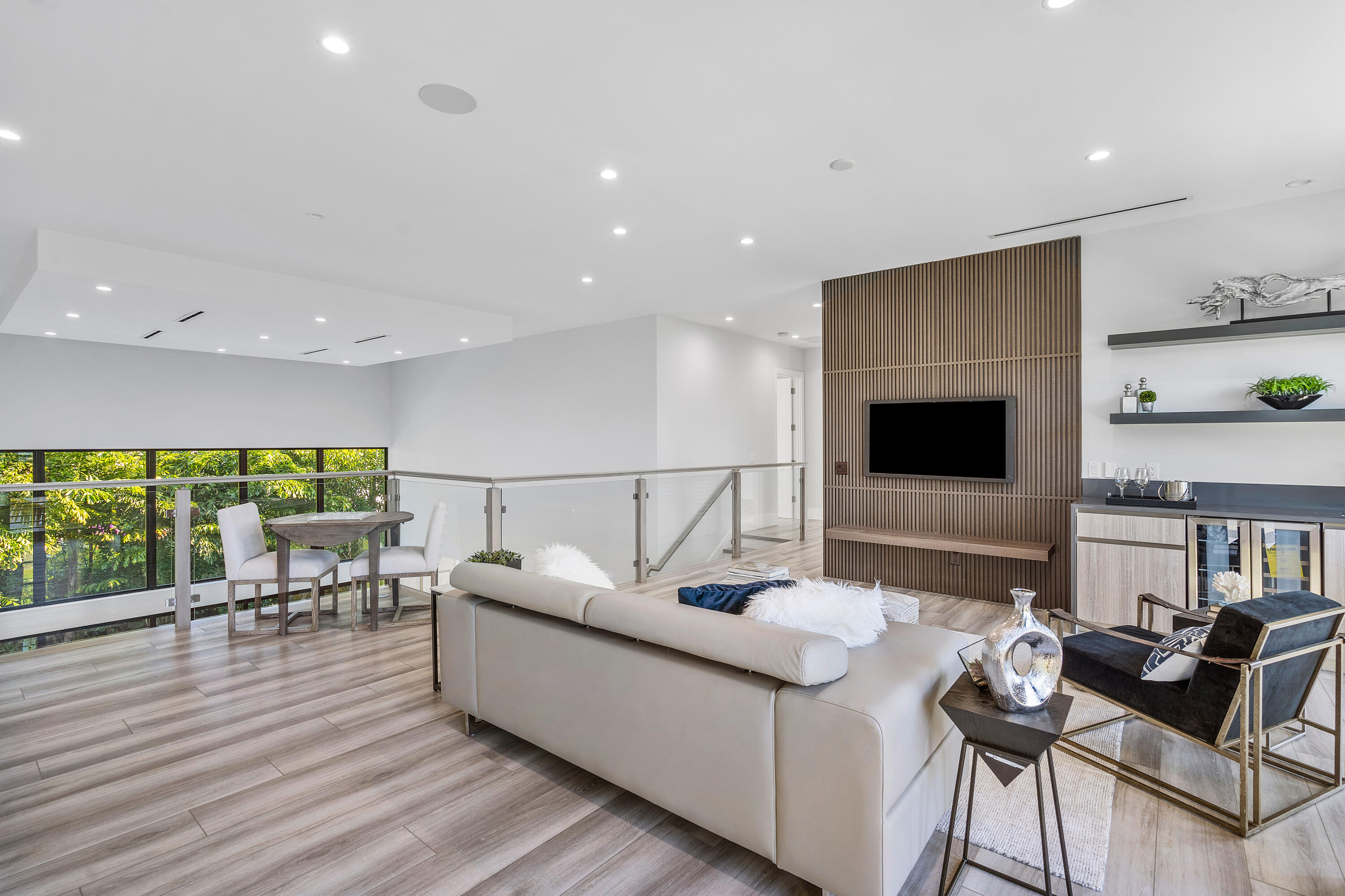 BOCA VILLAS - Residential