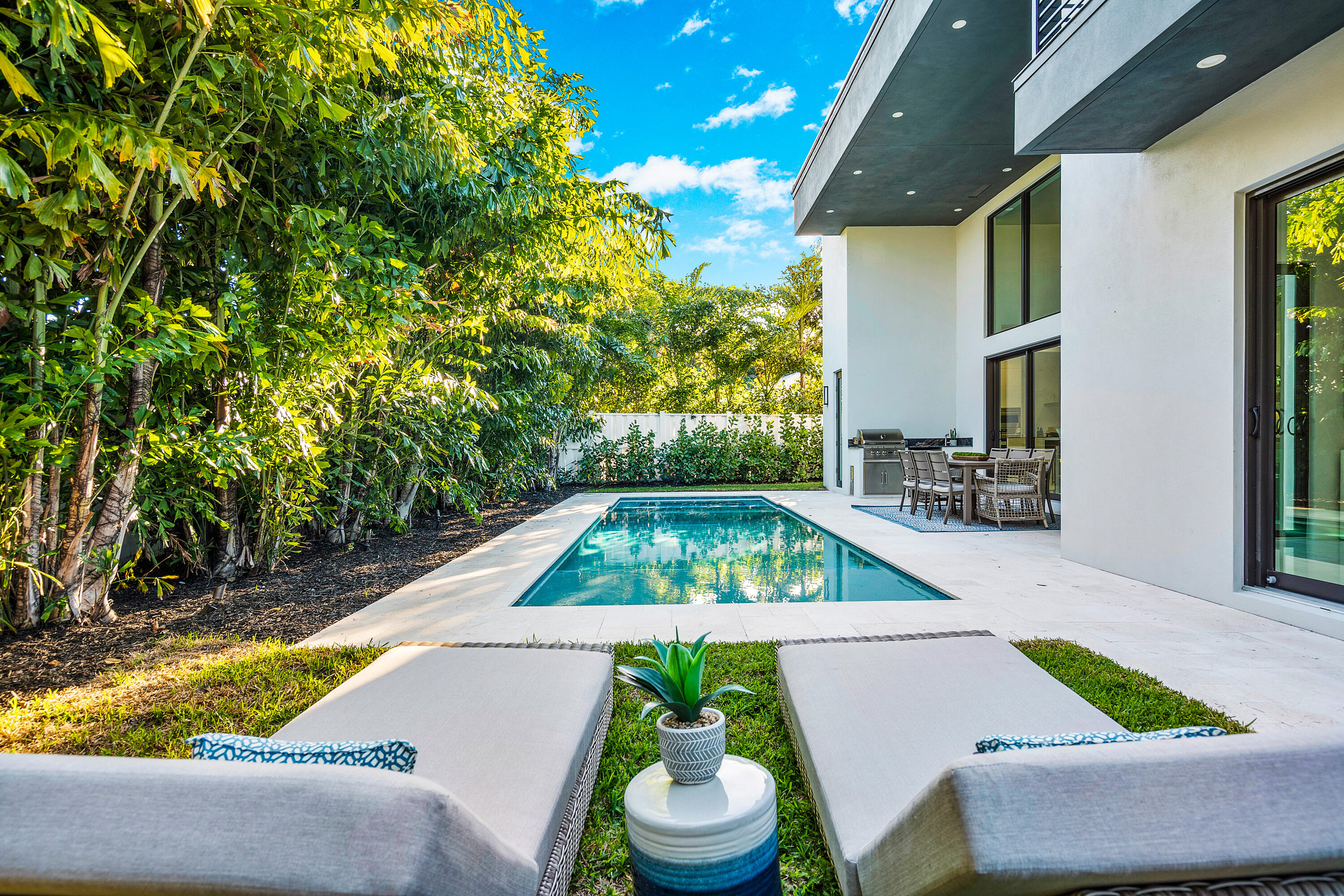 BOCA VILLAS - Residential