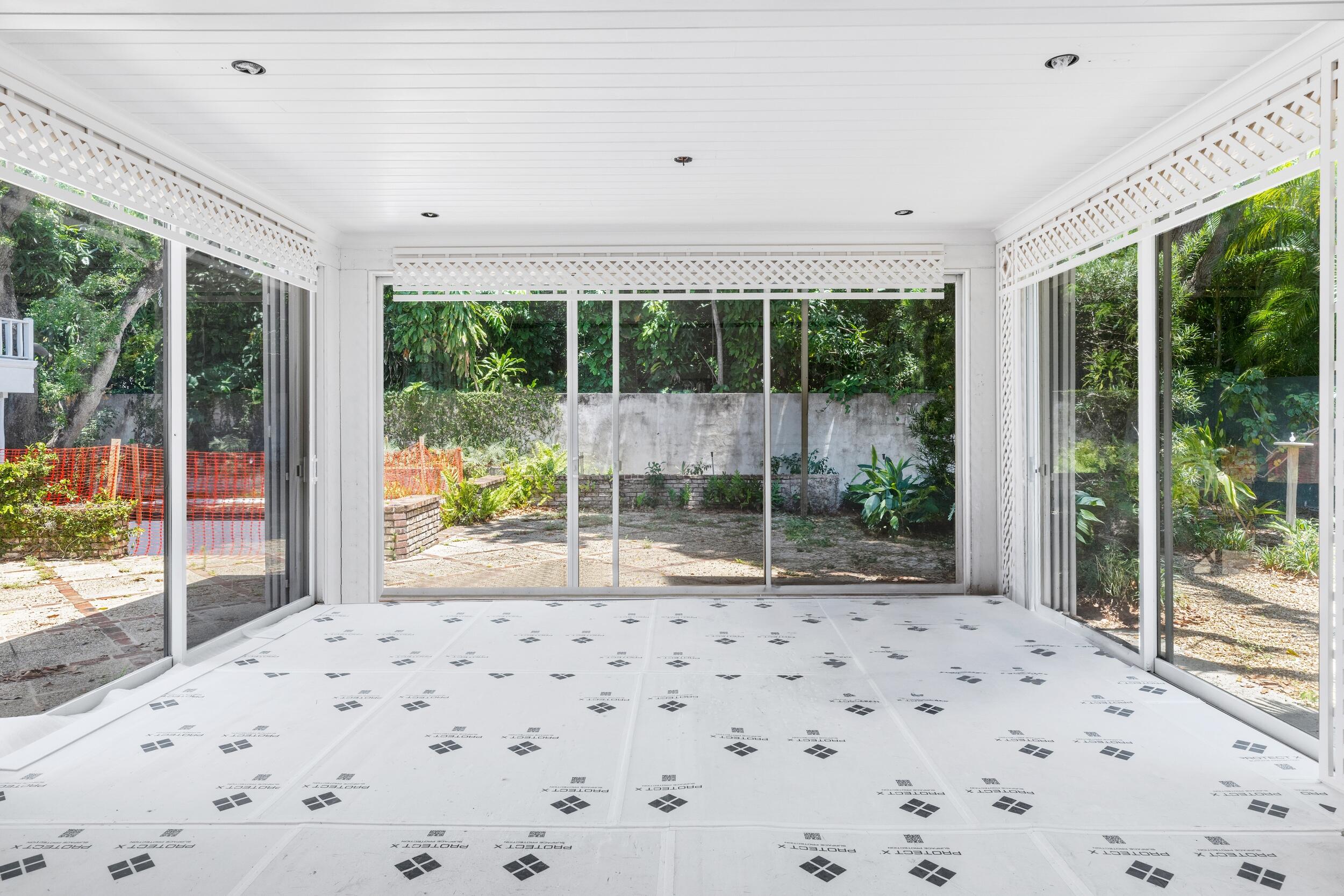 COCOANUT GROVE - Residential