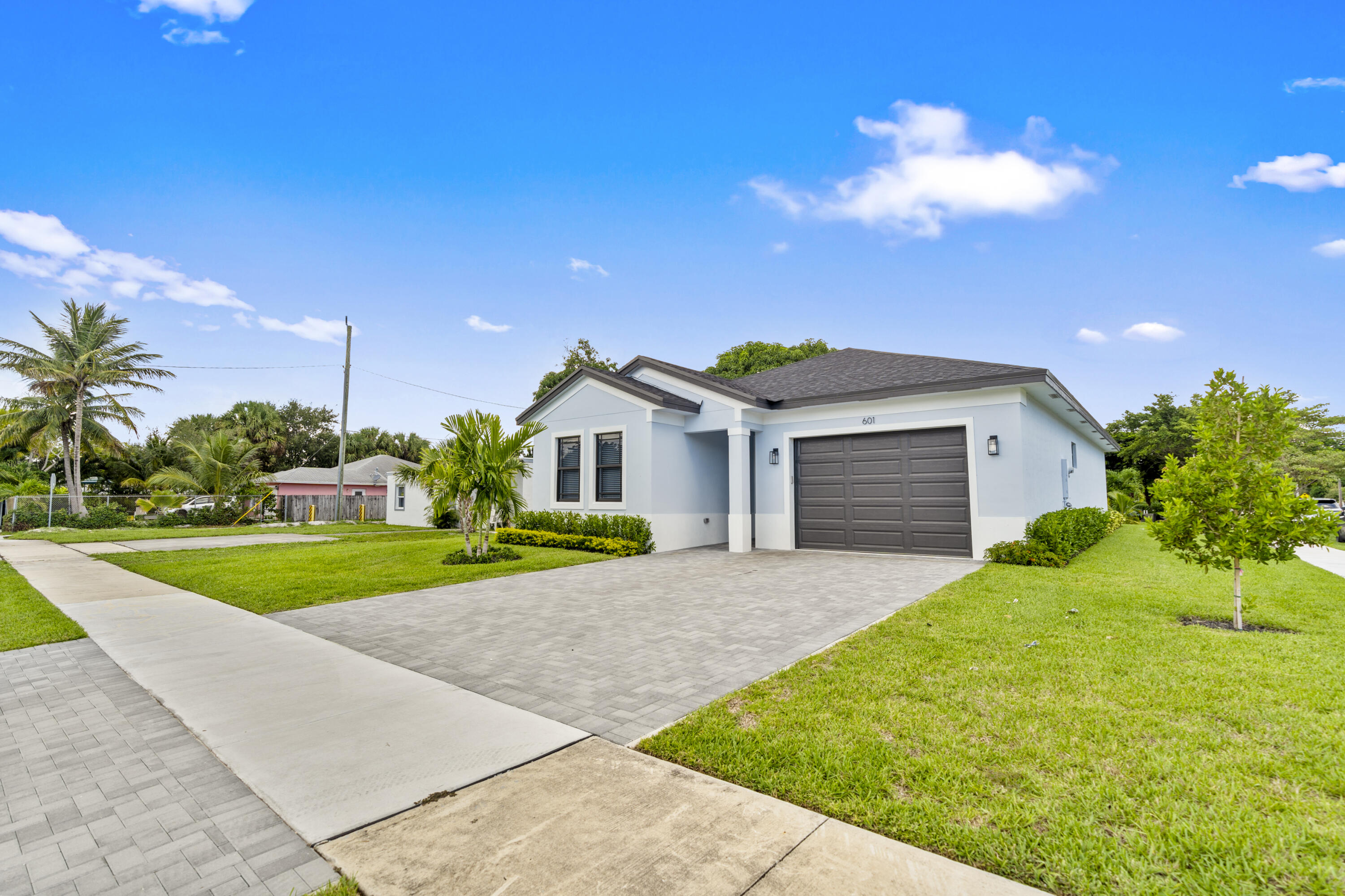 DELRAY TOWN OF - Residential