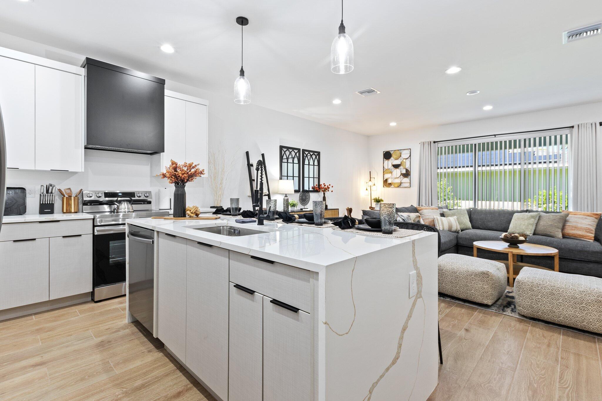 DELRAY TOWN OF - Residential