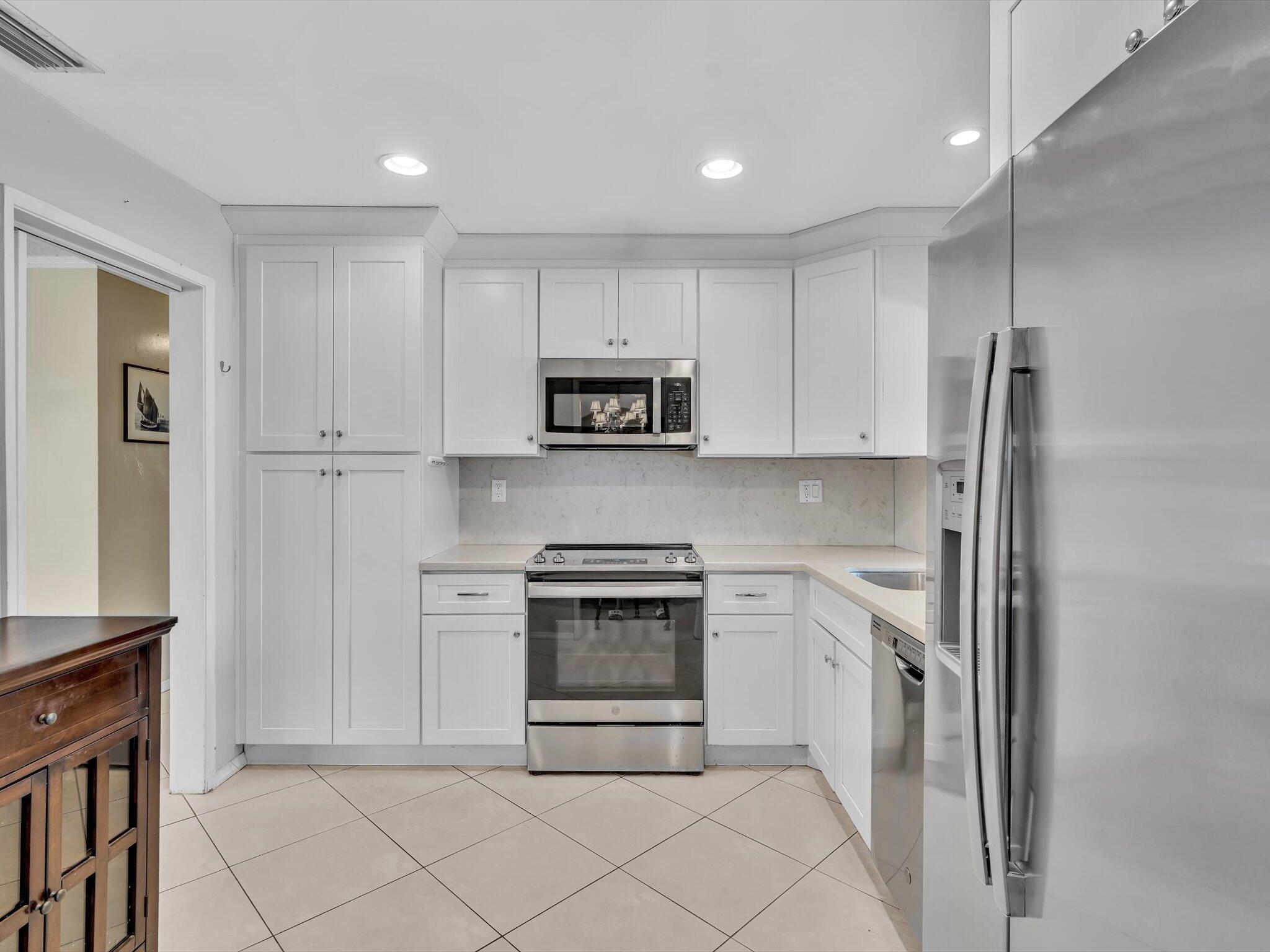 HIGH RIDGE ESTATES ADD - Residential