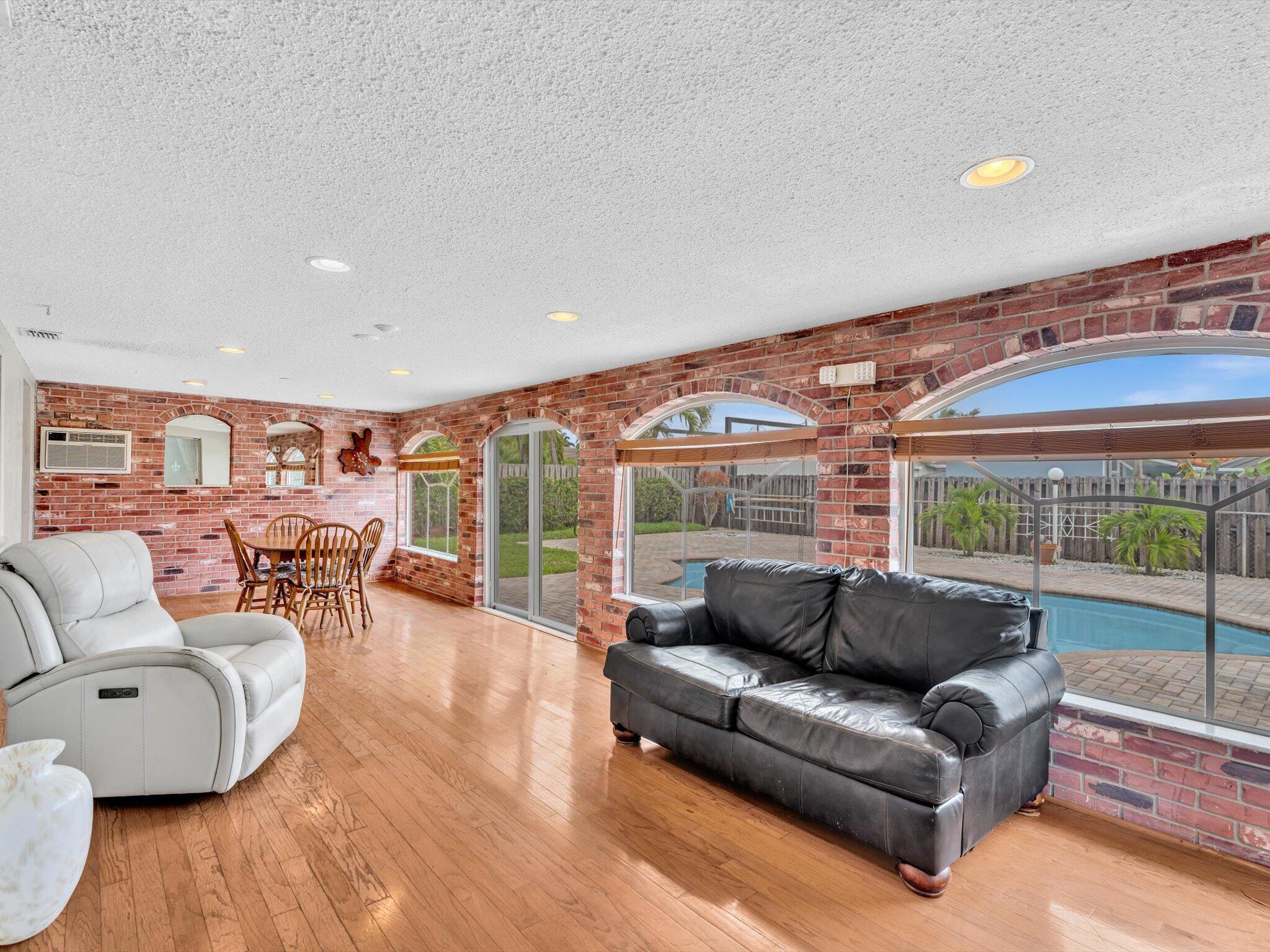 HIGH RIDGE ESTATES ADD - Residential