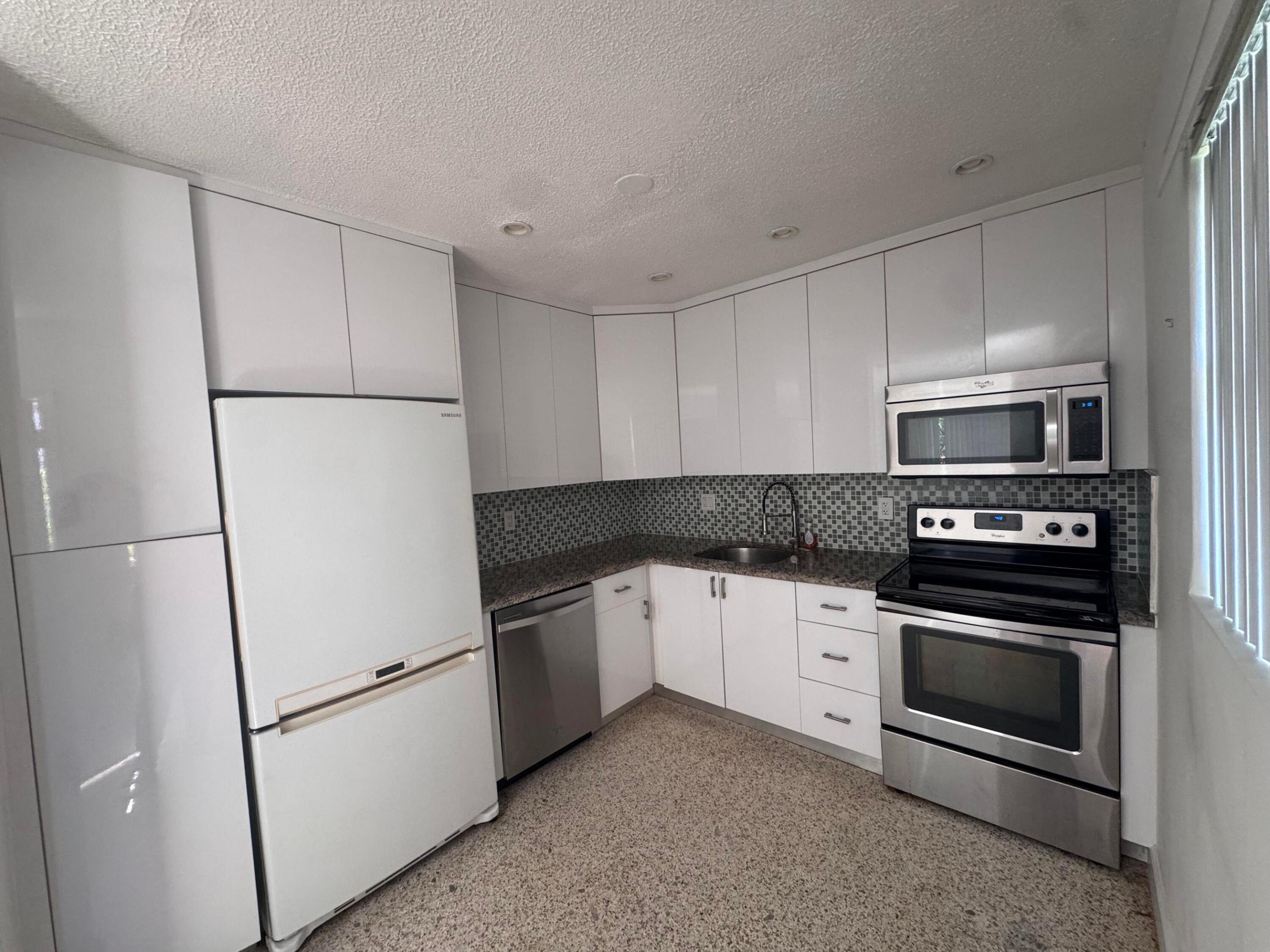 NORTH GATE - Residential Lease