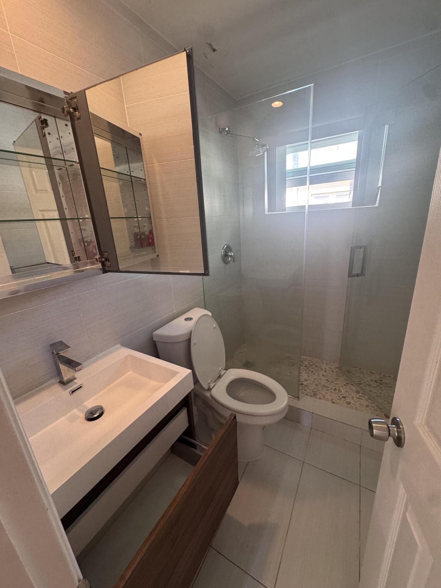 NORTH GATE - Residential Lease