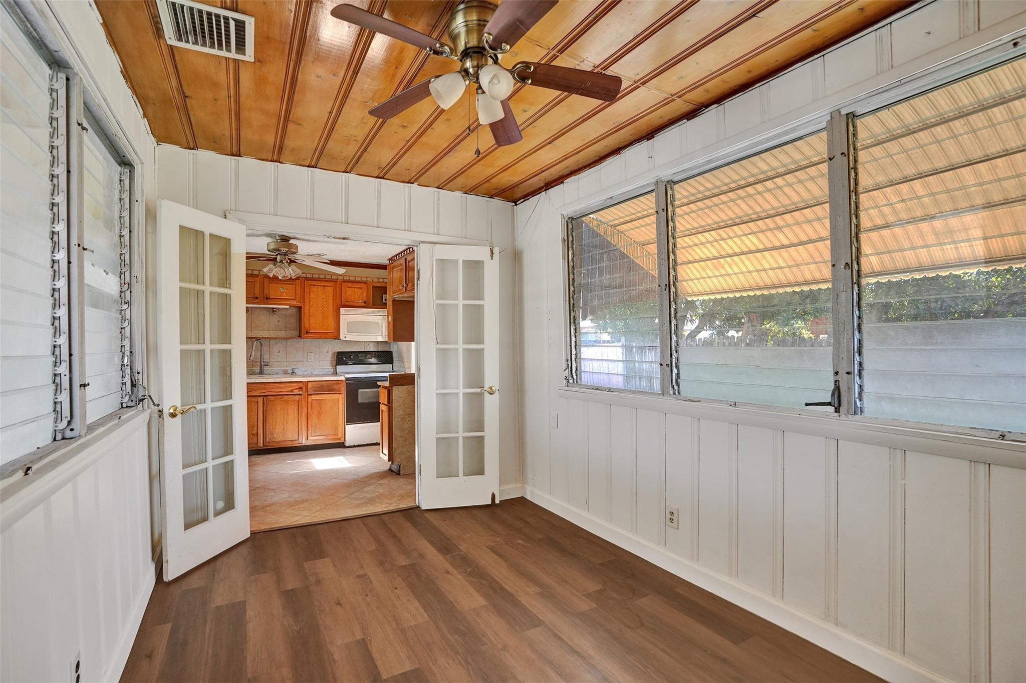 2-bedroom, 1-bath light-filled home with real upside in the convenient Cresthaven neighborhood.  Close to everything, too! Just minutes from beaches, dining, and shopping. The generous lot has plenty of room for a pool and outdoor living space — ready for your updates and vision or just move right in!