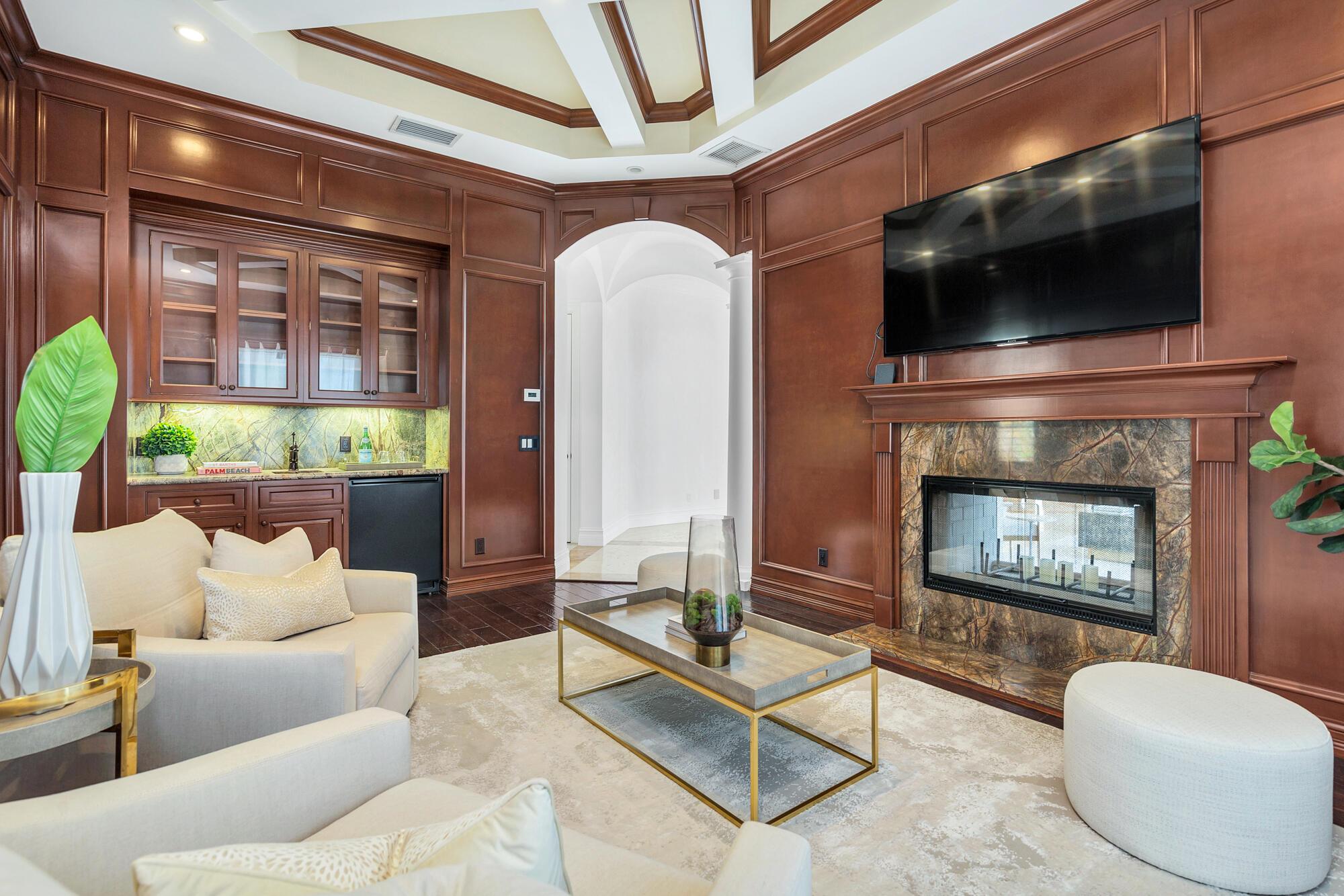 INTRACOASTAL PARK - Residential