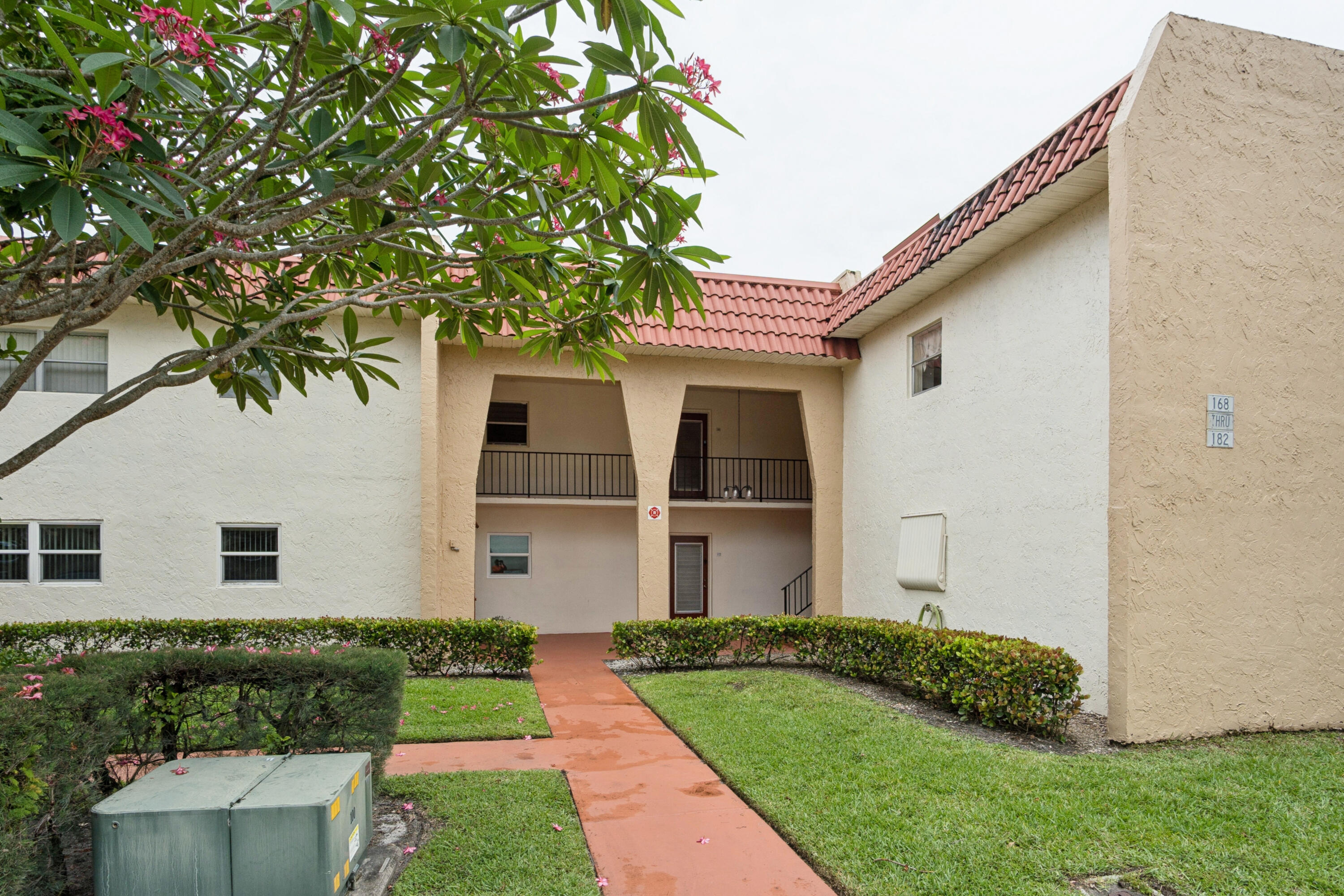 GOLDEN LAKES VILLAGE CONDO 1 THRU 13-A - Residential
