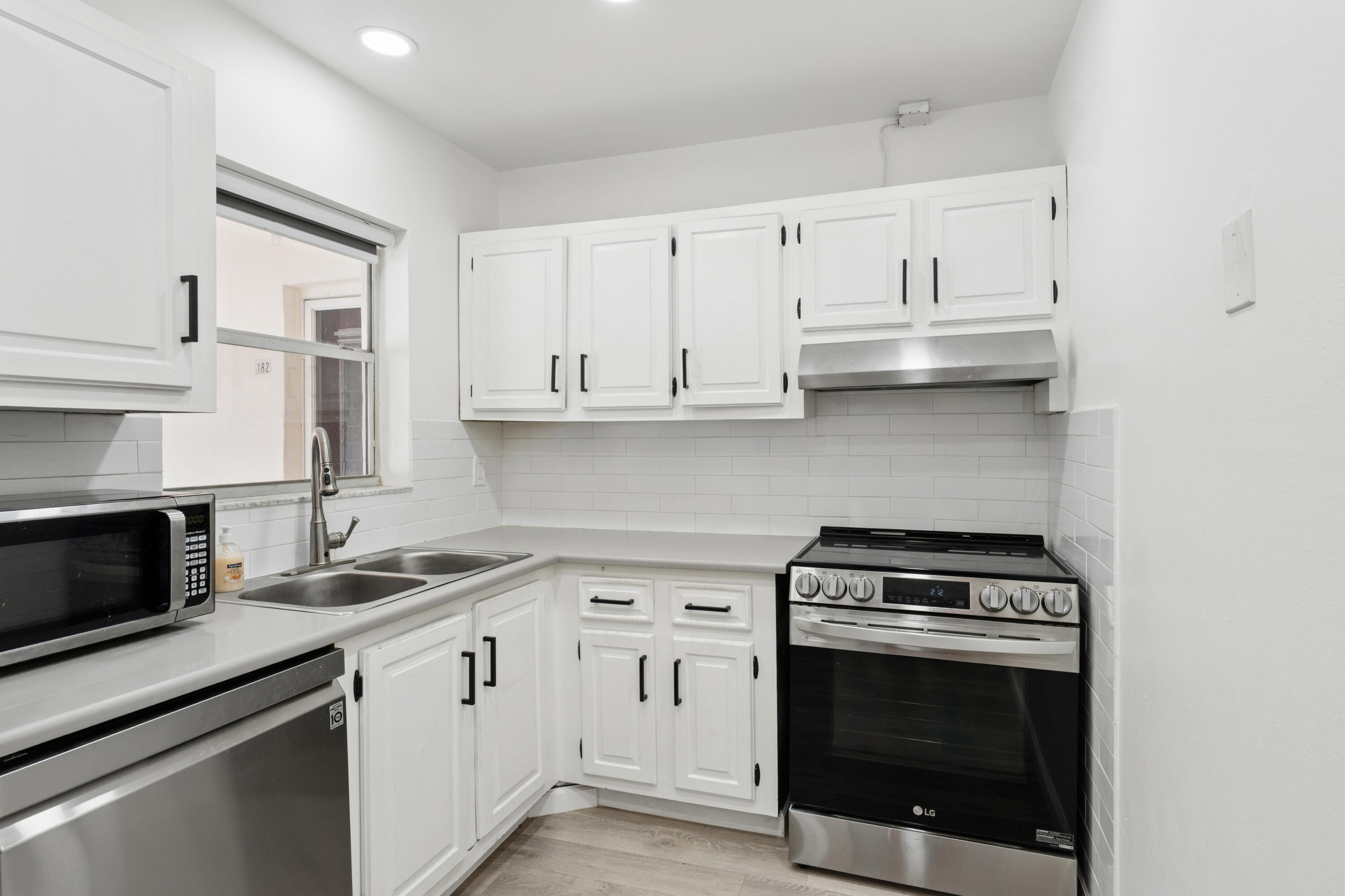 GOLDEN LAKES VILLAGE CONDO 1 THRU 13-A - Residential