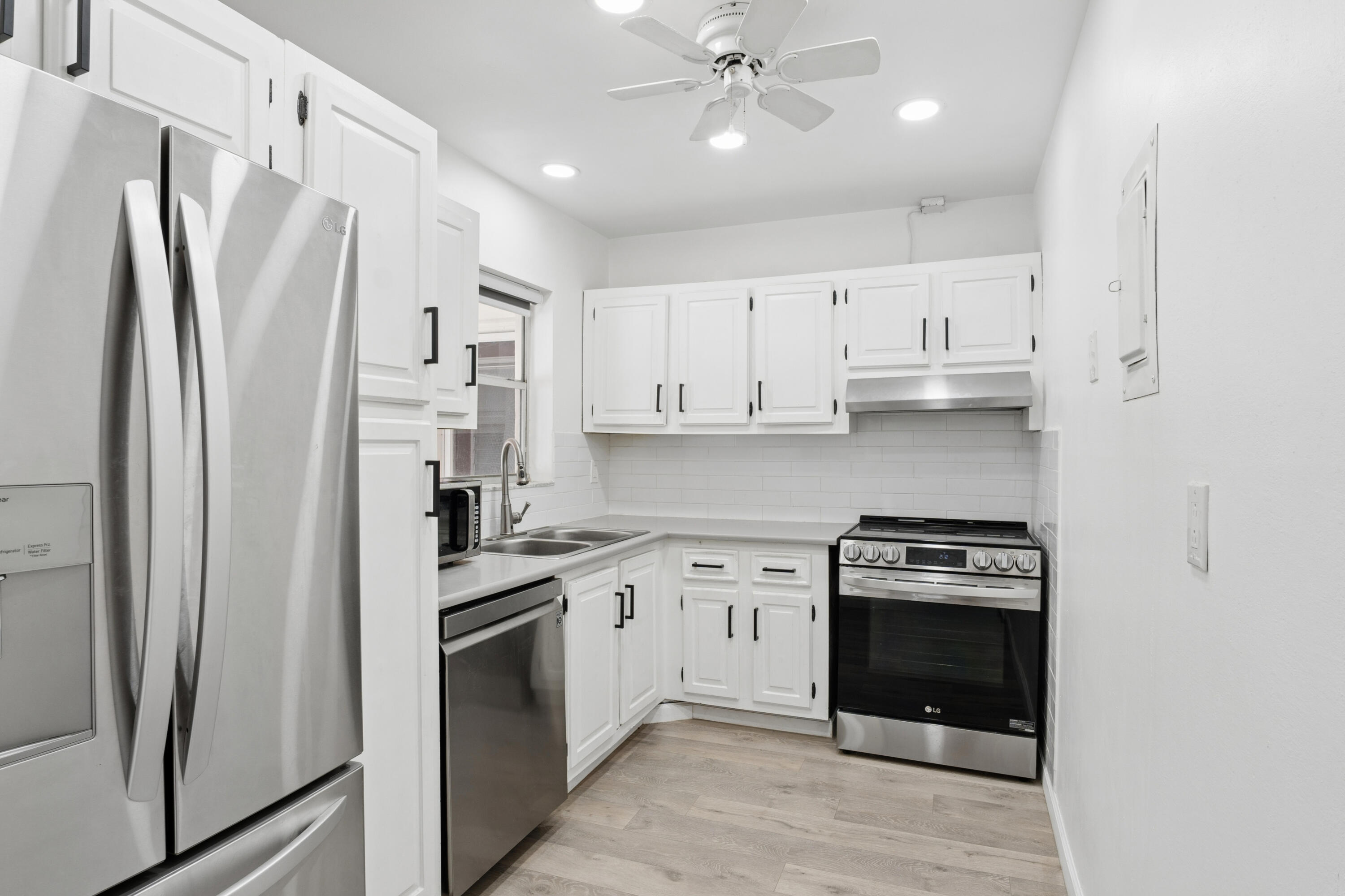 GOLDEN LAKES VILLAGE CONDO 1 THRU 13-A - Residential