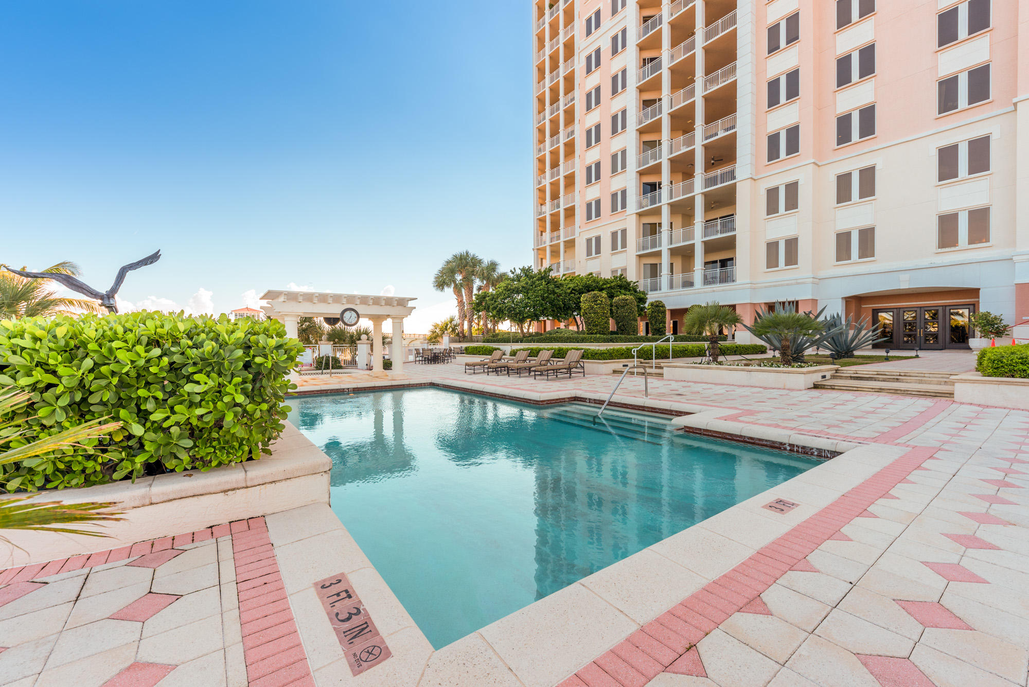 ONE WATERMARK PLACE OF THE PALM BEACHES CONDOMINIU - Residential