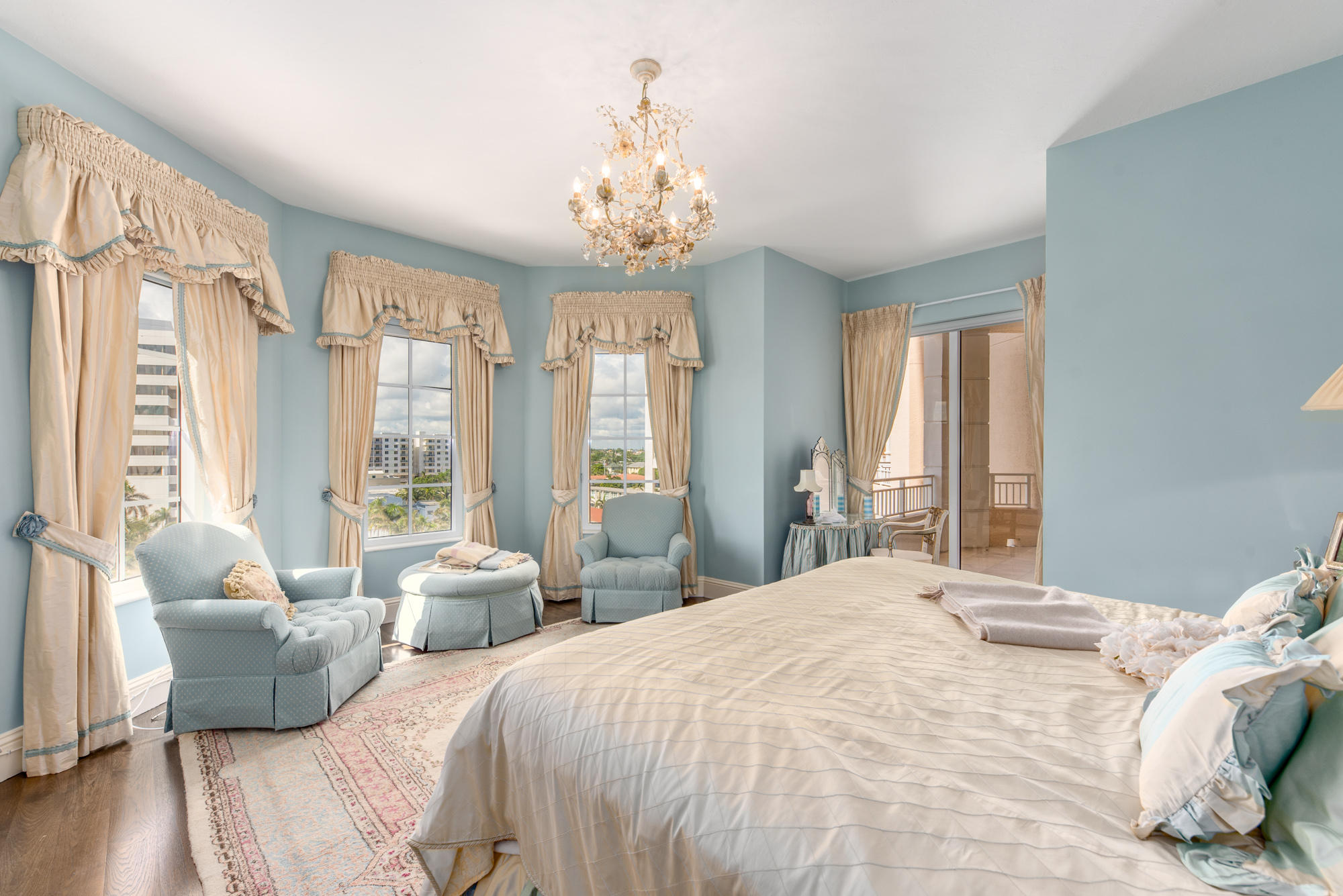 ONE WATERMARK PLACE OF THE PALM BEACHES CONDOMINIU - Residential