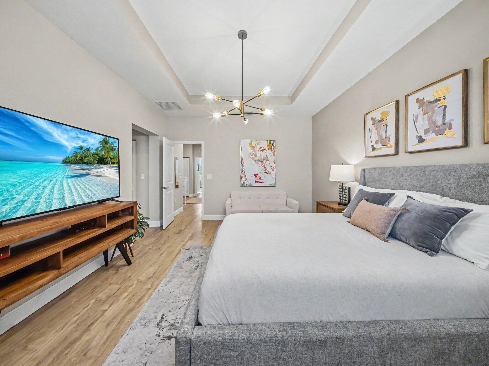 WYNDHAM LAKES PLAZA - Residential