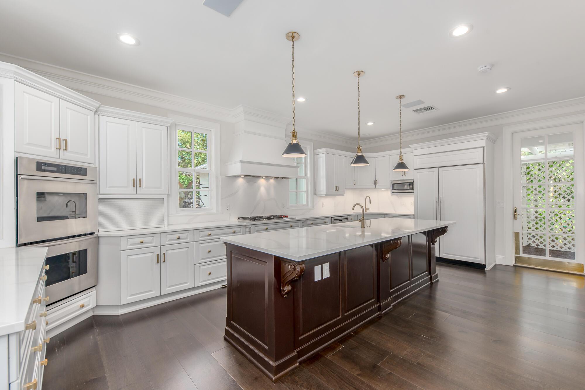 MELODY HILL - Residential