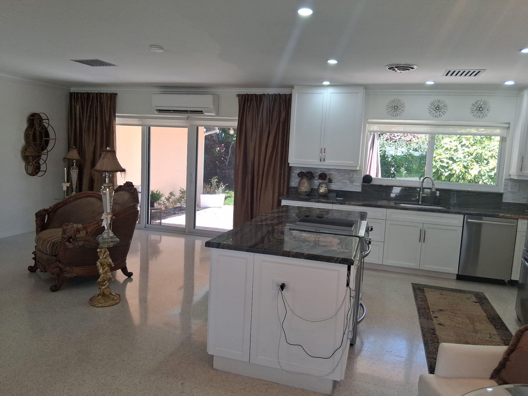 PALM CLUB CO-OP - Residential