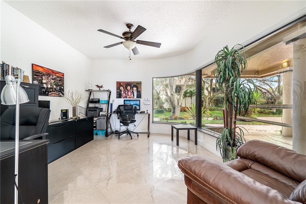 Eagle Trace - Residential