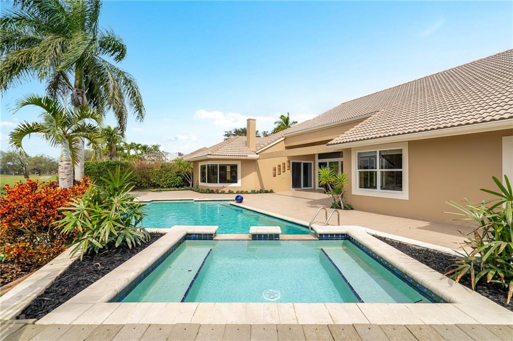 Eagle Trace - Residential