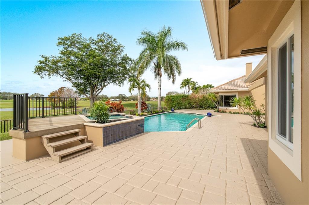Eagle Trace - Residential