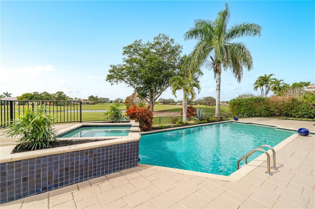 Eagle Trace - Residential