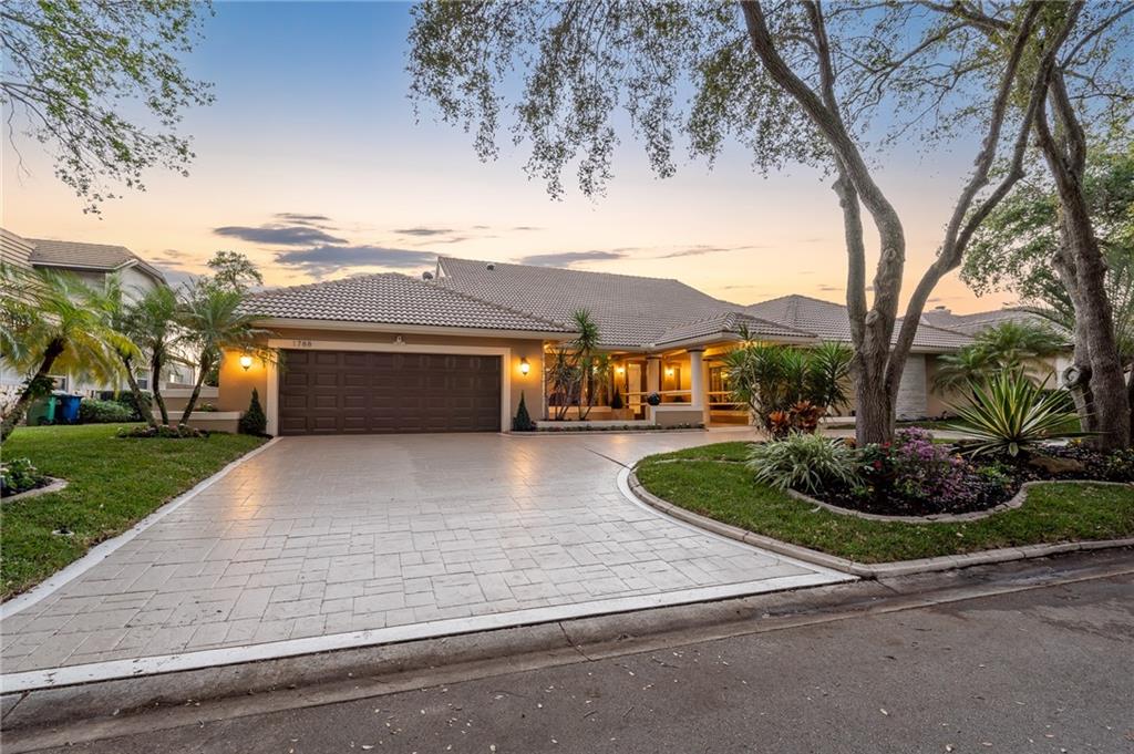 Eagle Trace - Residential