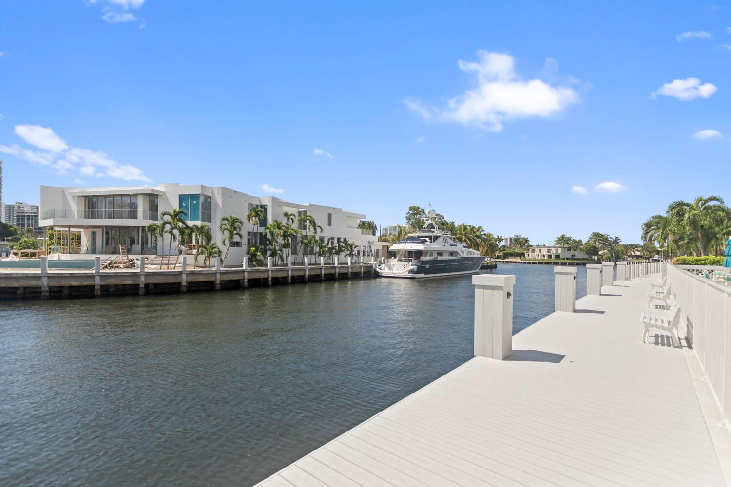 Golden Surf Towers - Residential