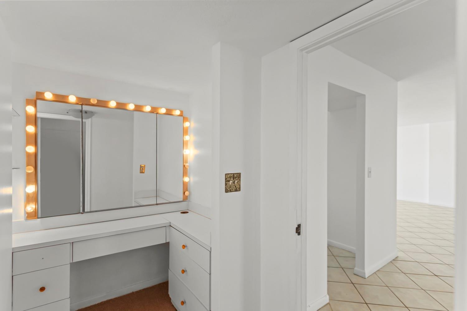 Golden Surf Towers - Residential