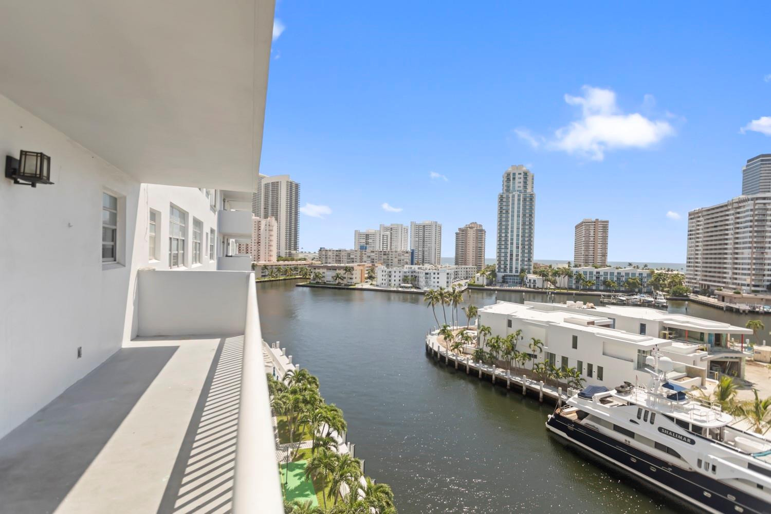Golden Surf Towers - Residential