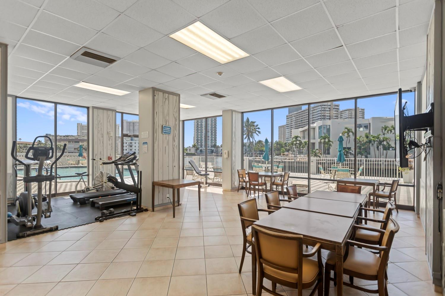 Golden Surf Towers - Residential