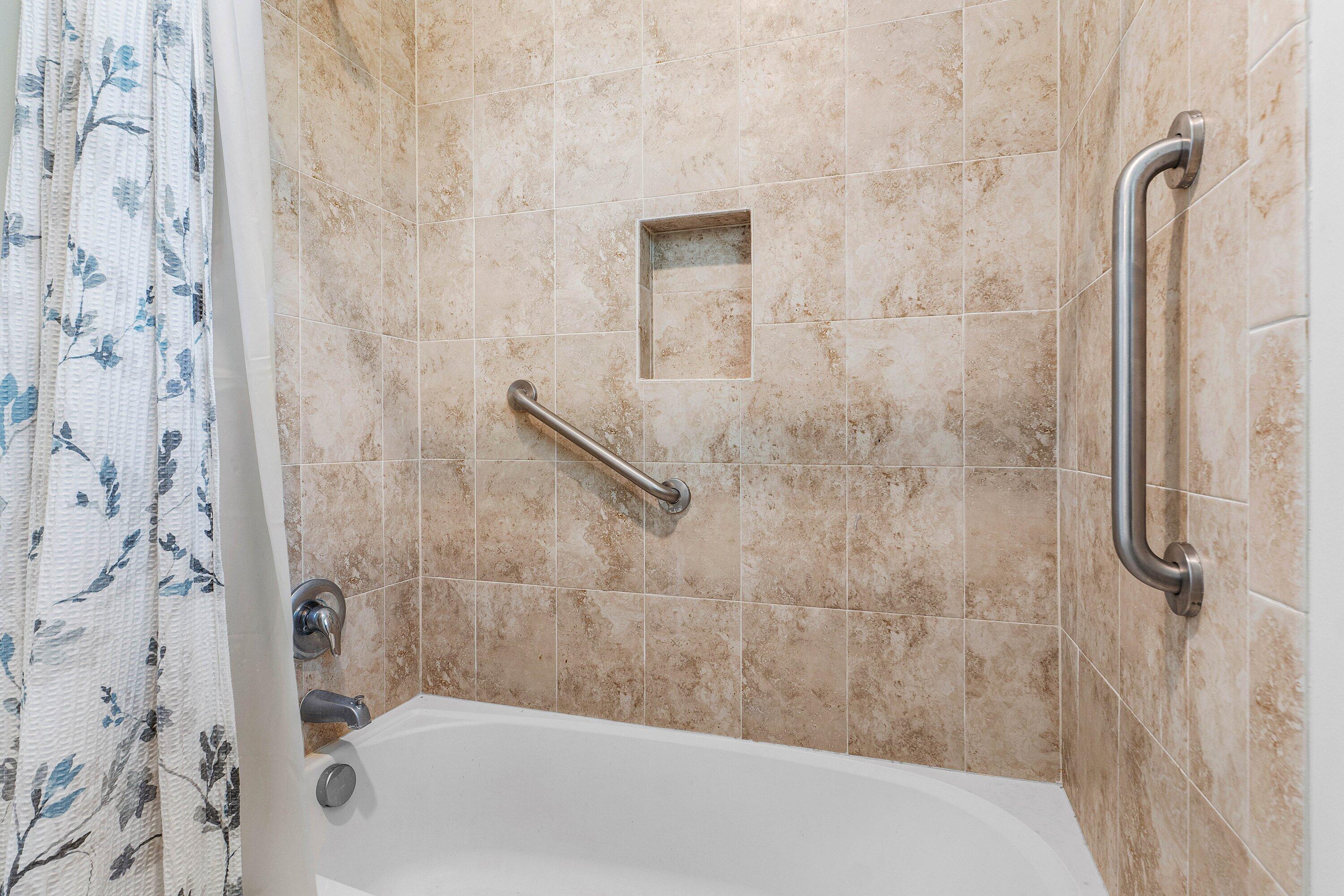 SILVERWOOD ESTATES - Residential