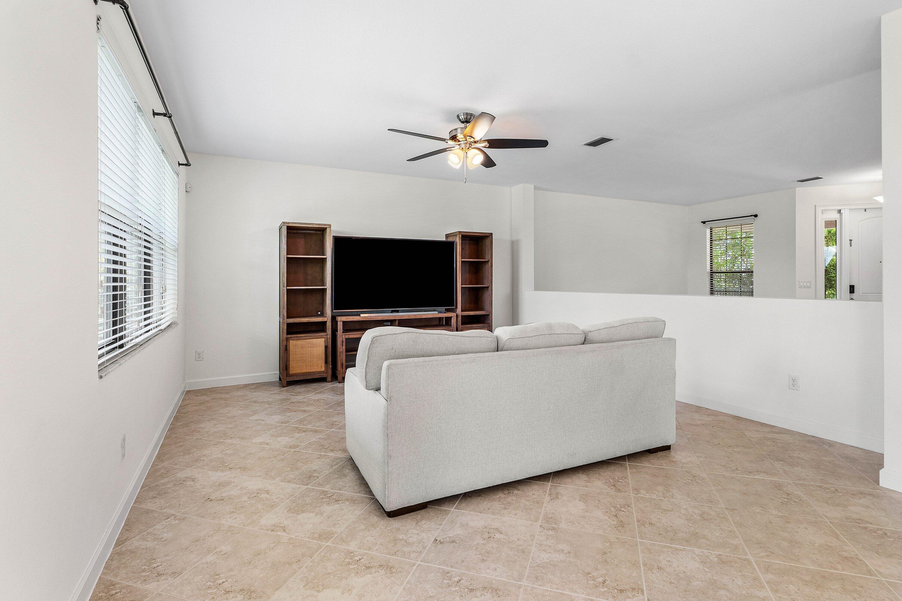 SILVERWOOD ESTATES - Residential