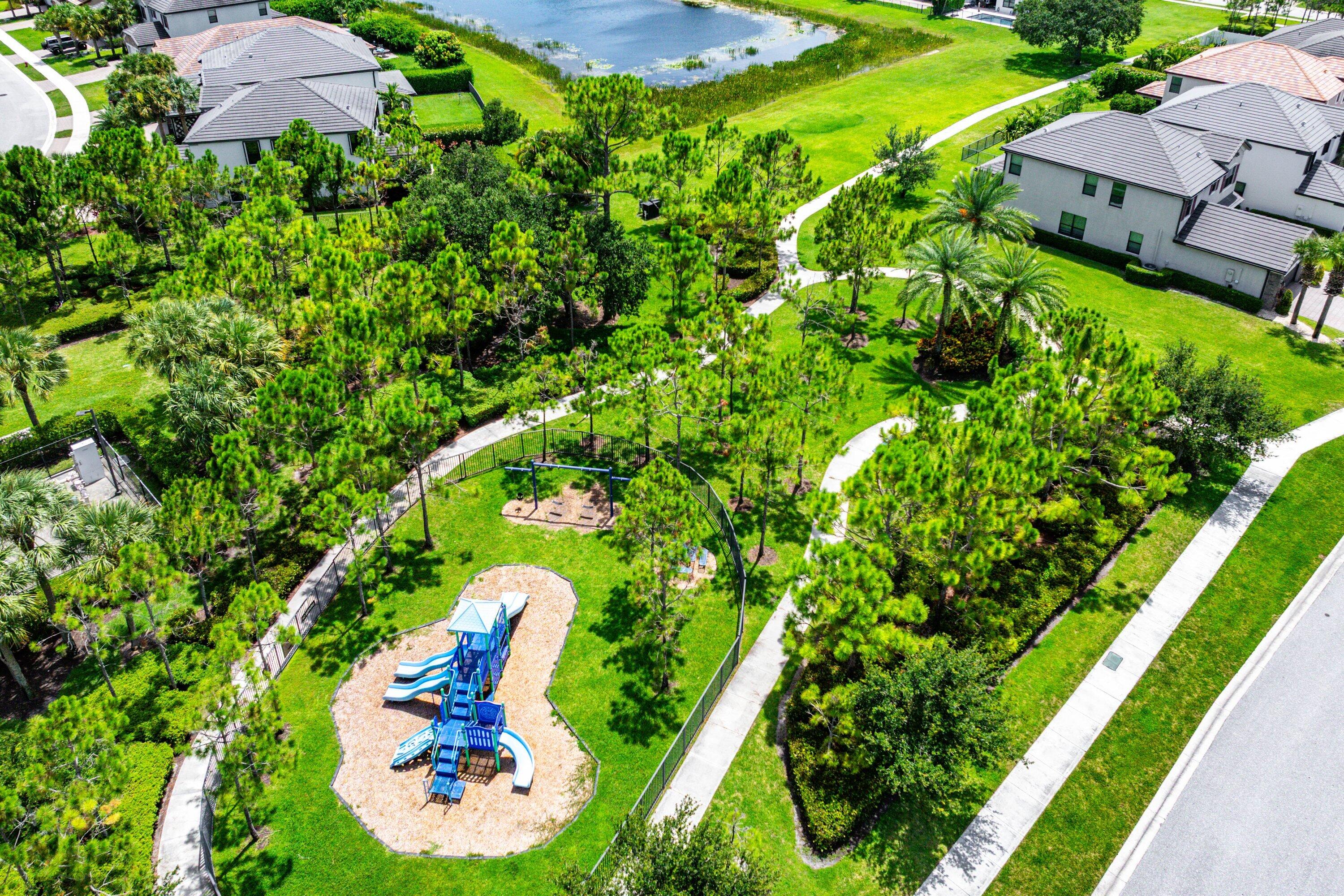 SILVERWOOD ESTATES - Residential