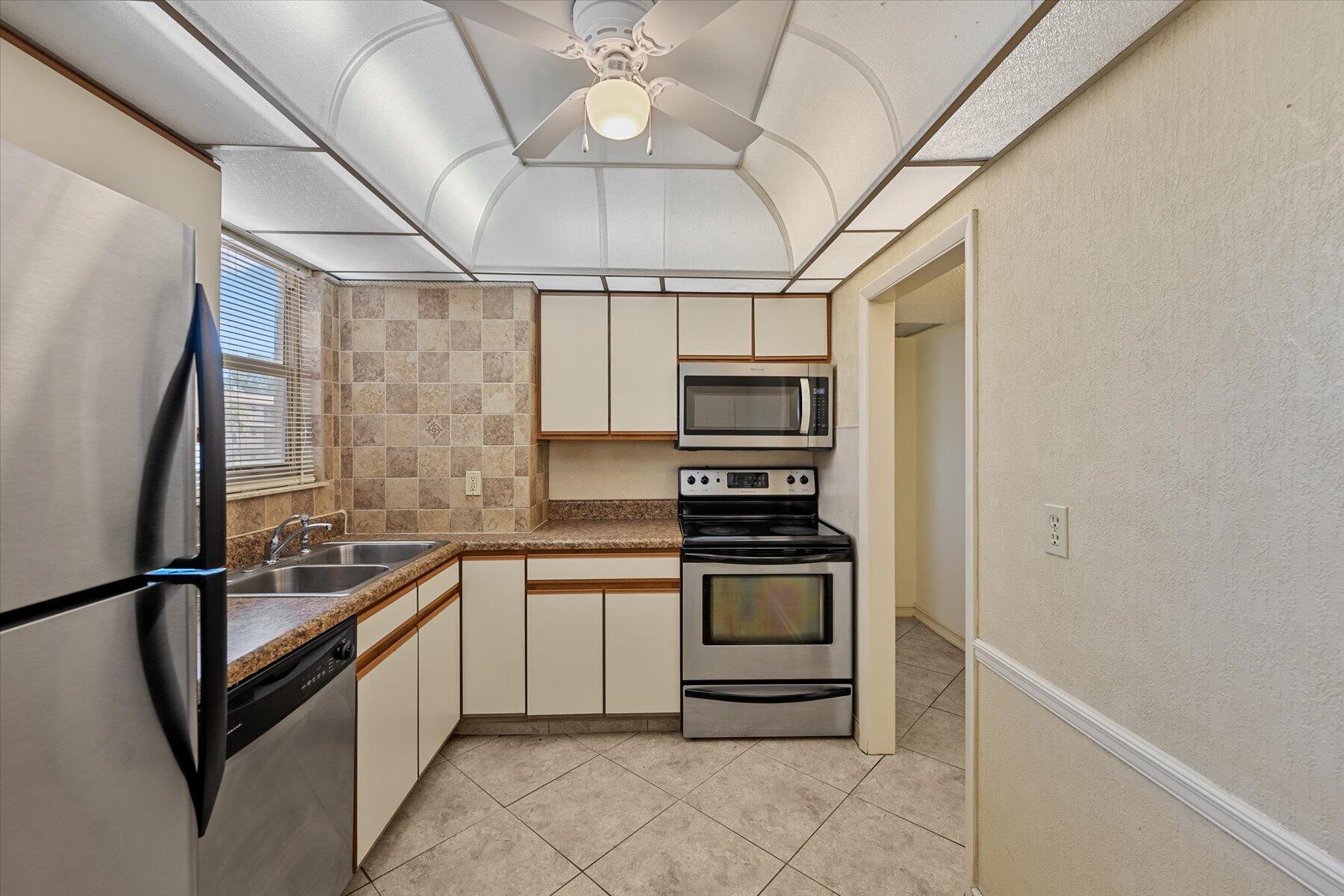 LAKESIDE VILLAGE CONDO 9 - Residential