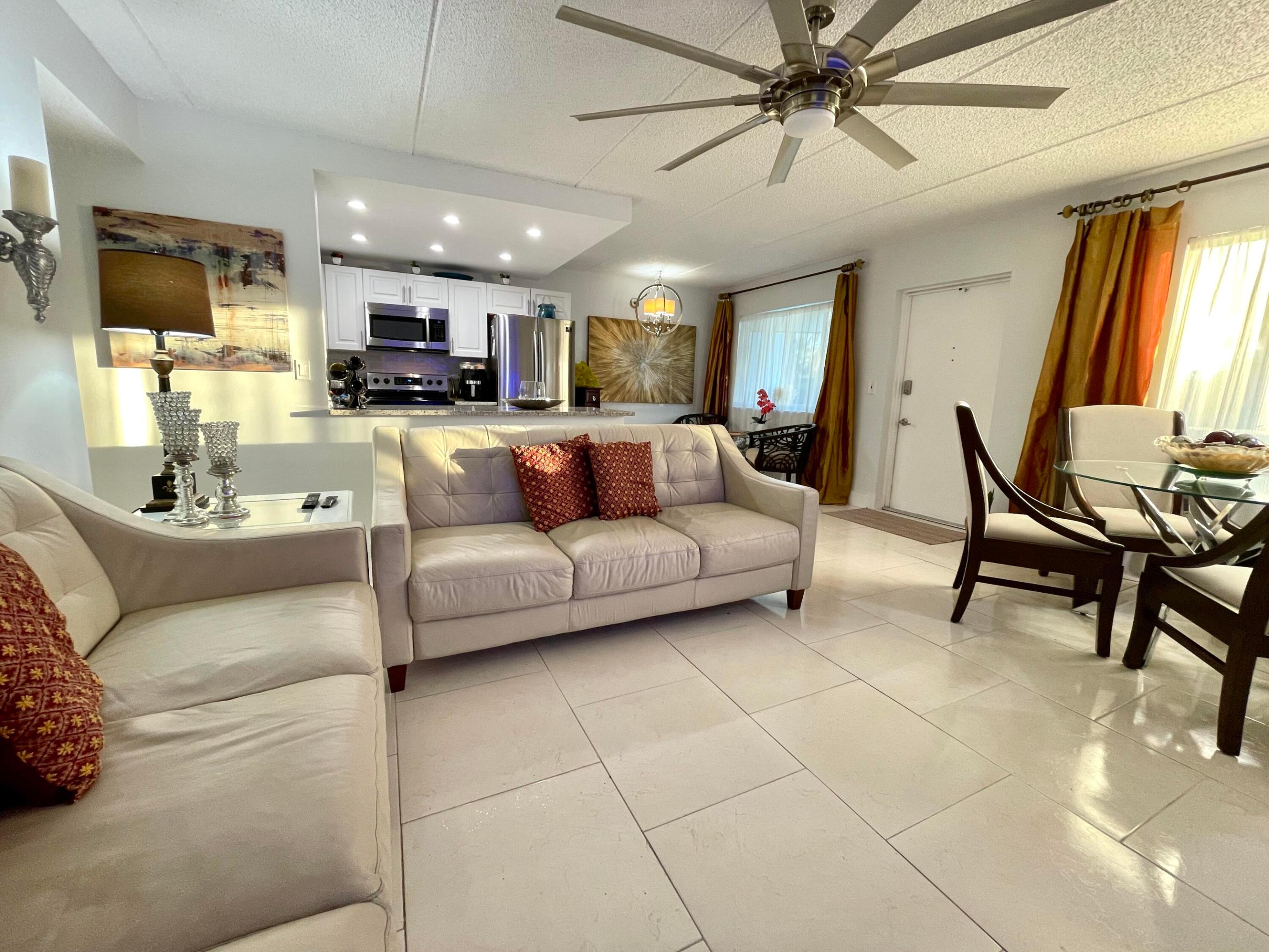 REGAL PALMS OXFORD CONDO - Residential