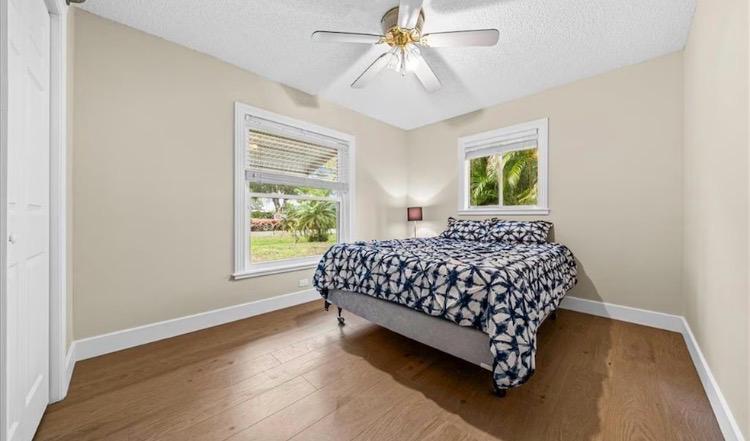 SAN CARLOS PARK - Residential Lease