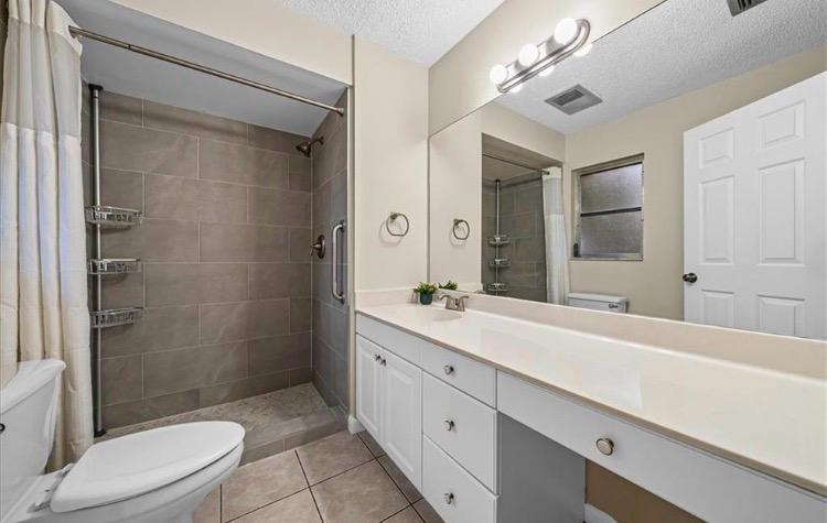 SAN CARLOS PARK - Residential Lease