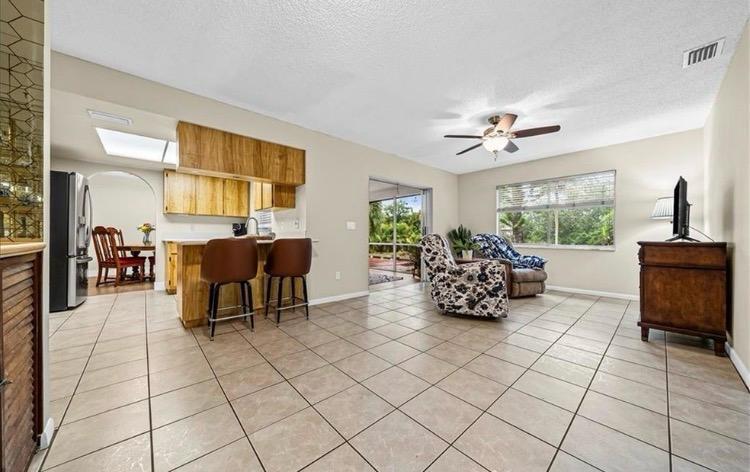 SAN CARLOS PARK - Residential Lease