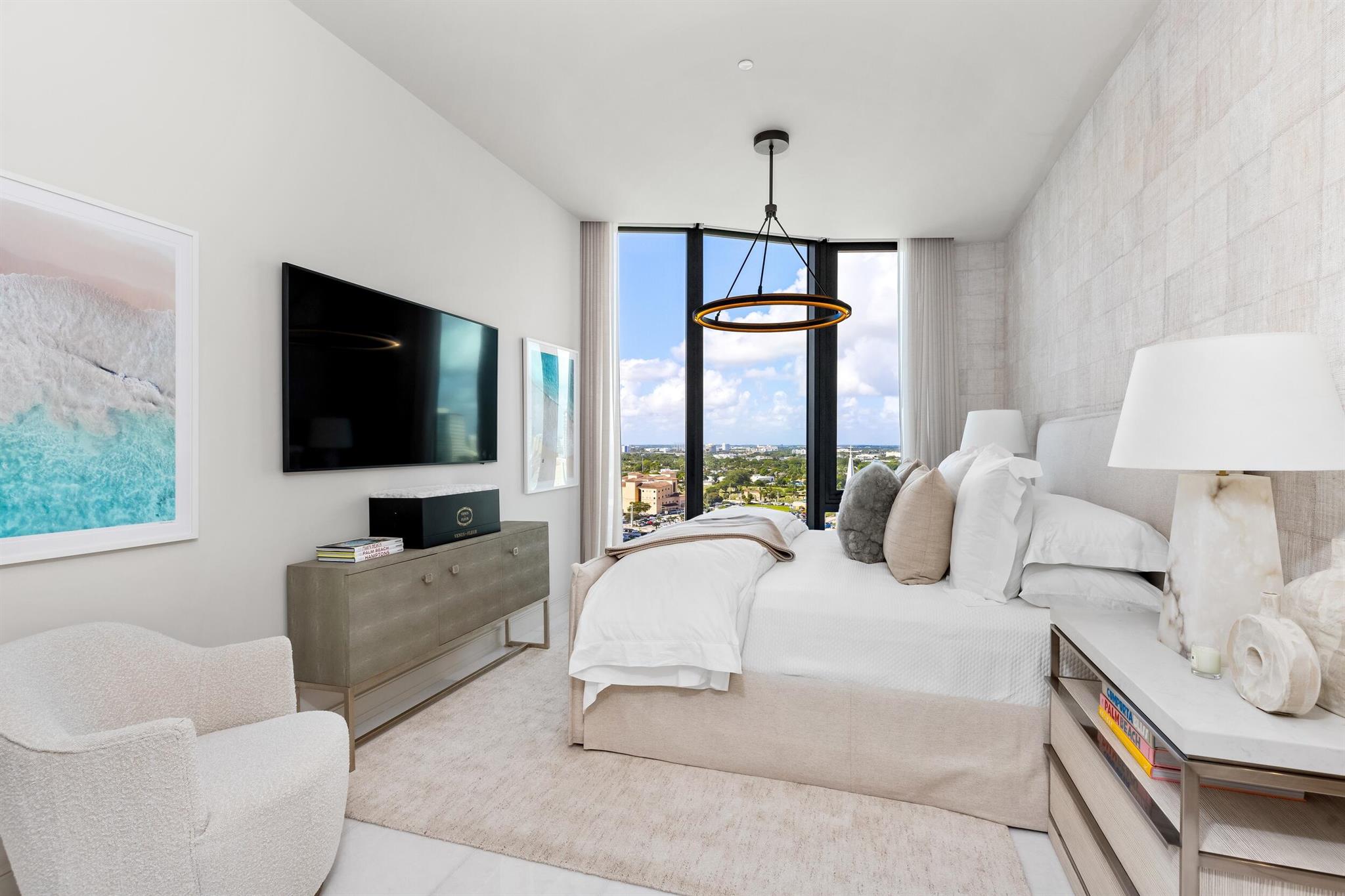 BRISTOL CONDO - Residential