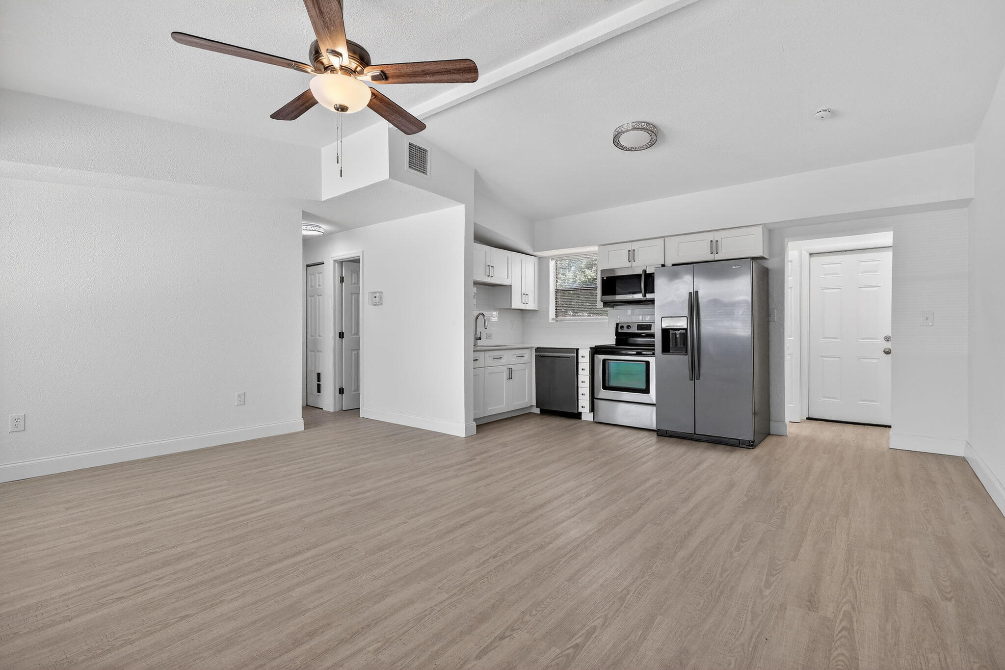 LAKE FOREST SEC ONE - Residential
