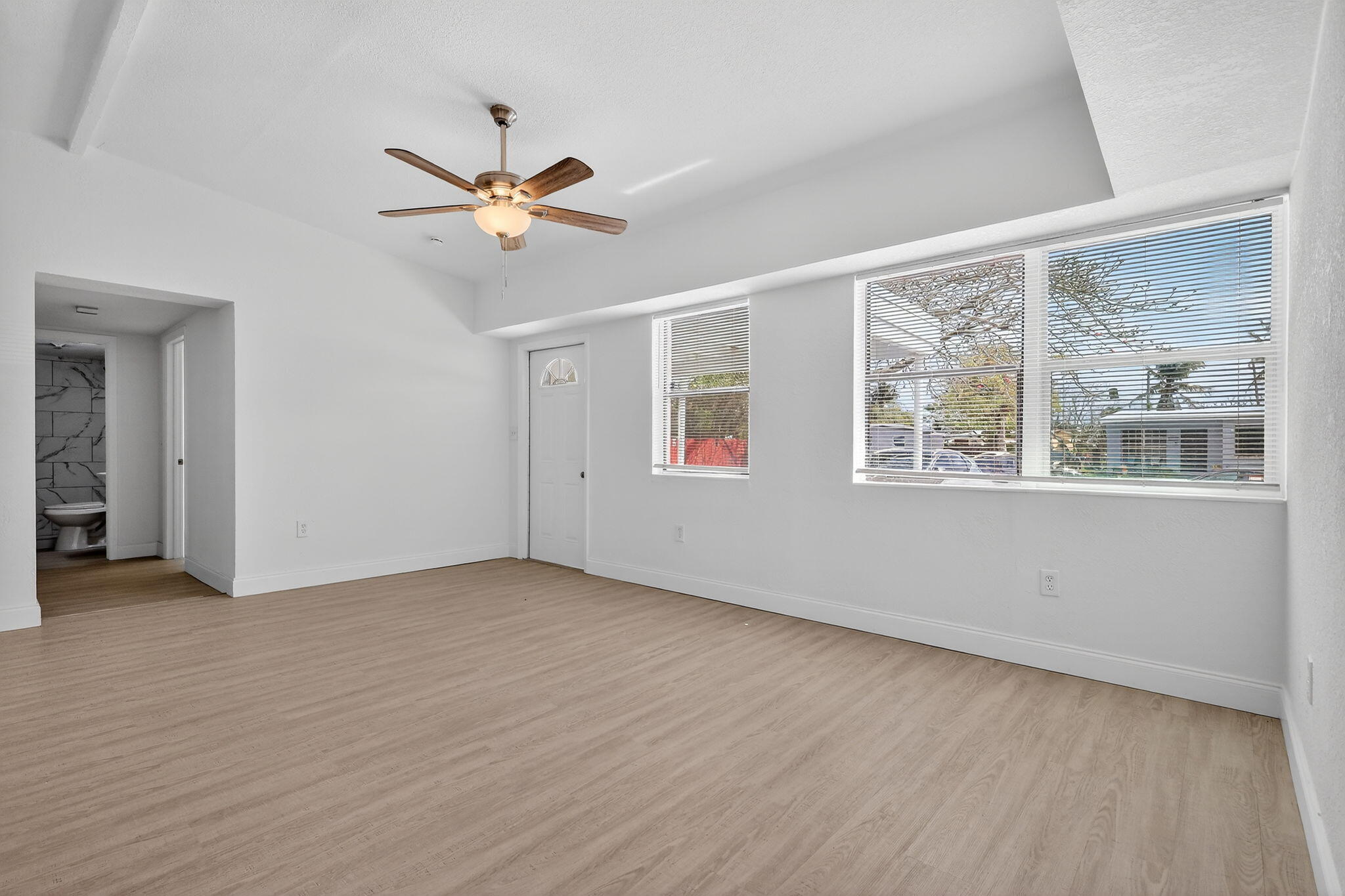 LAKE FOREST SEC ONE - Residential