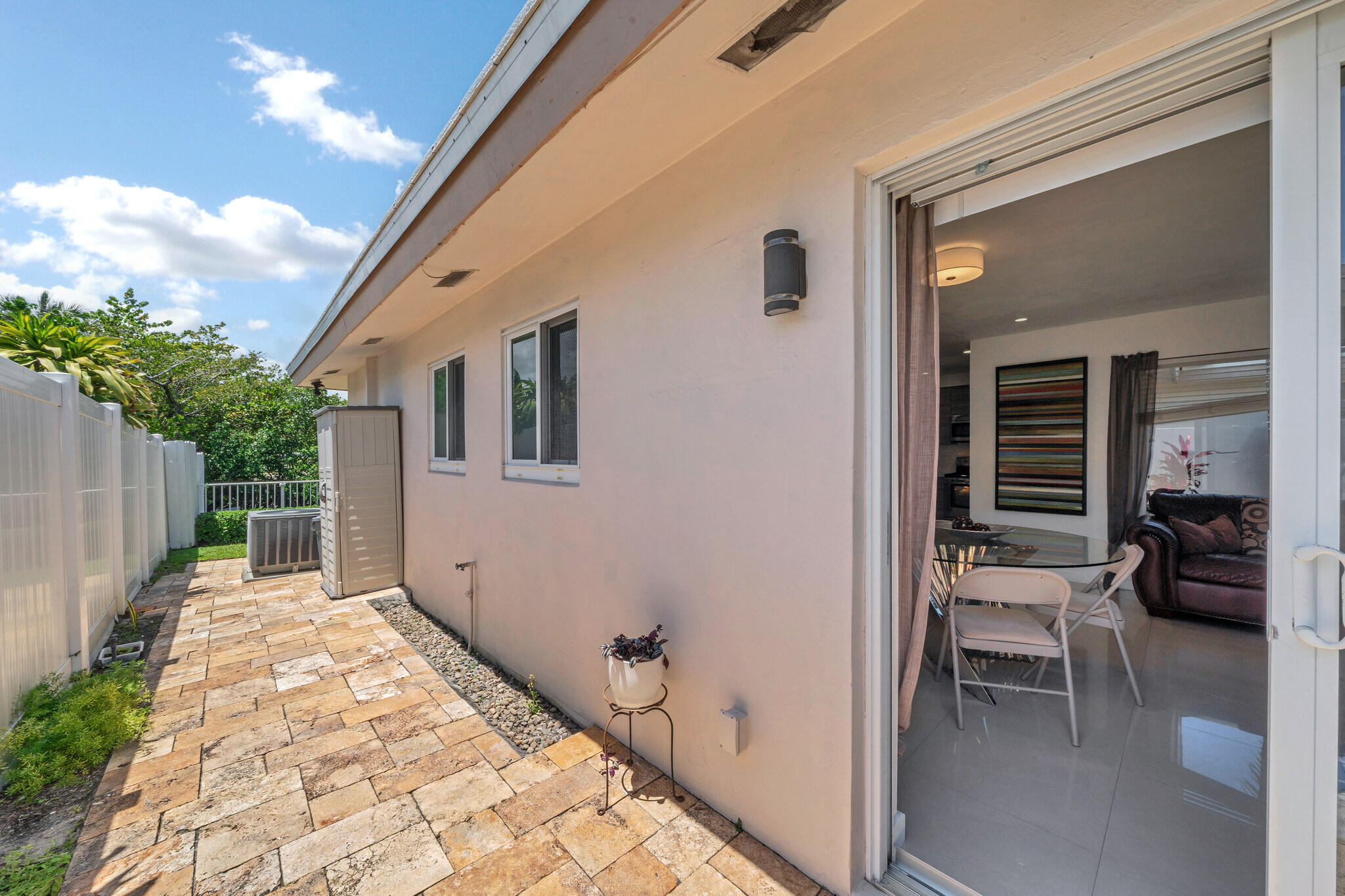 CORAL WOODS - Residential Income