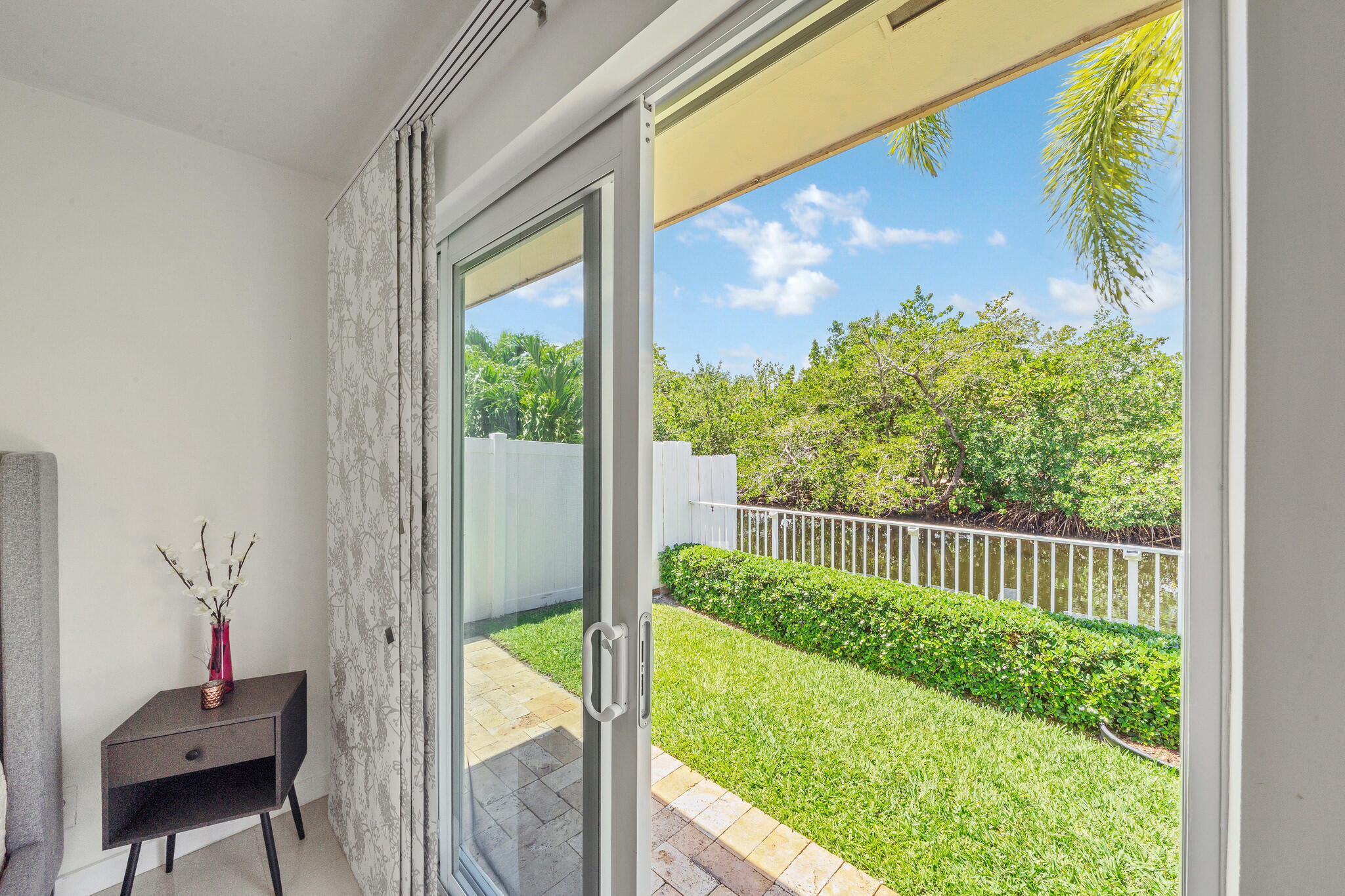 CORAL WOODS - Residential Income