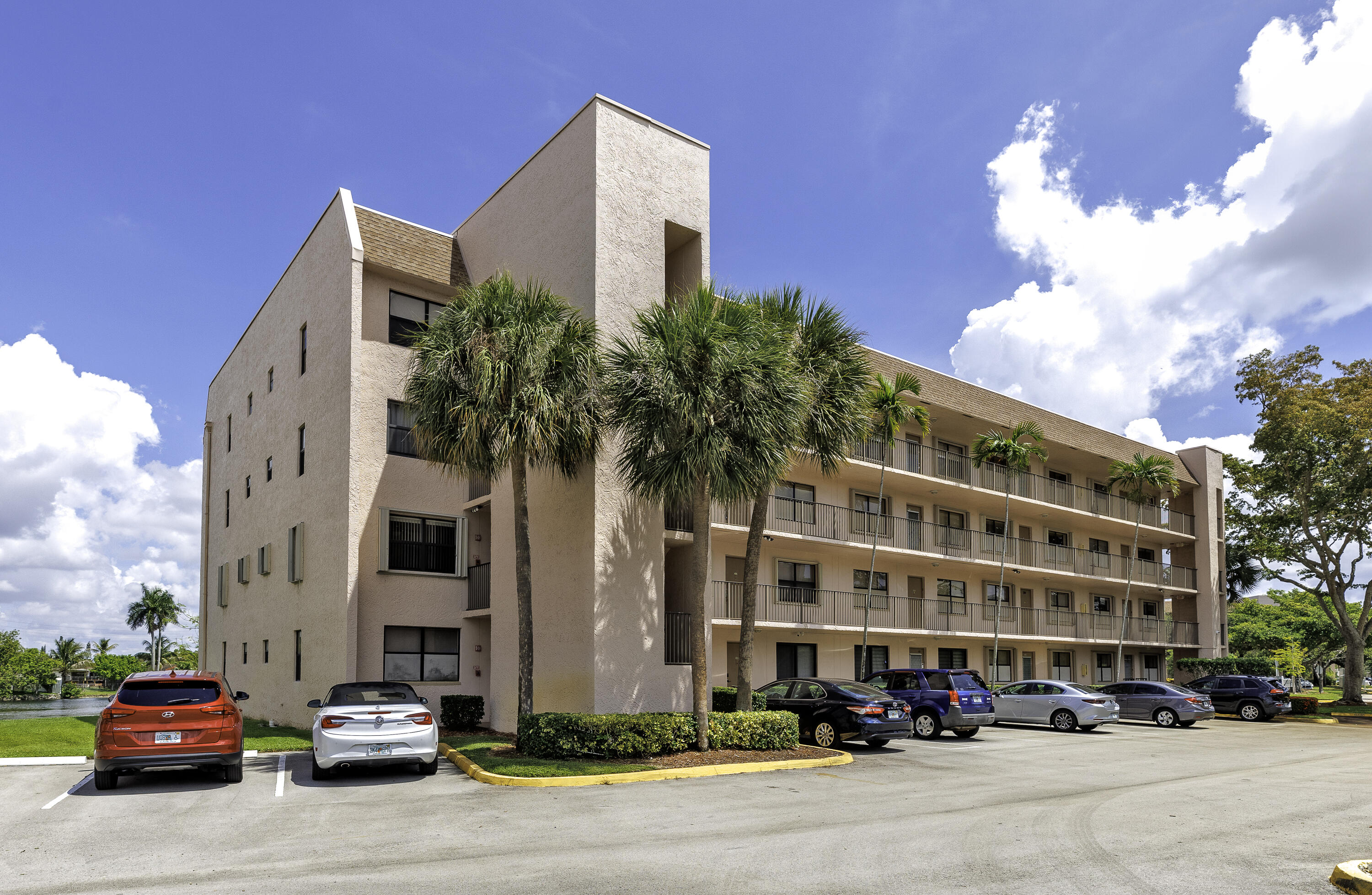 SUNRISE LAKES 214 CONDO - Residential