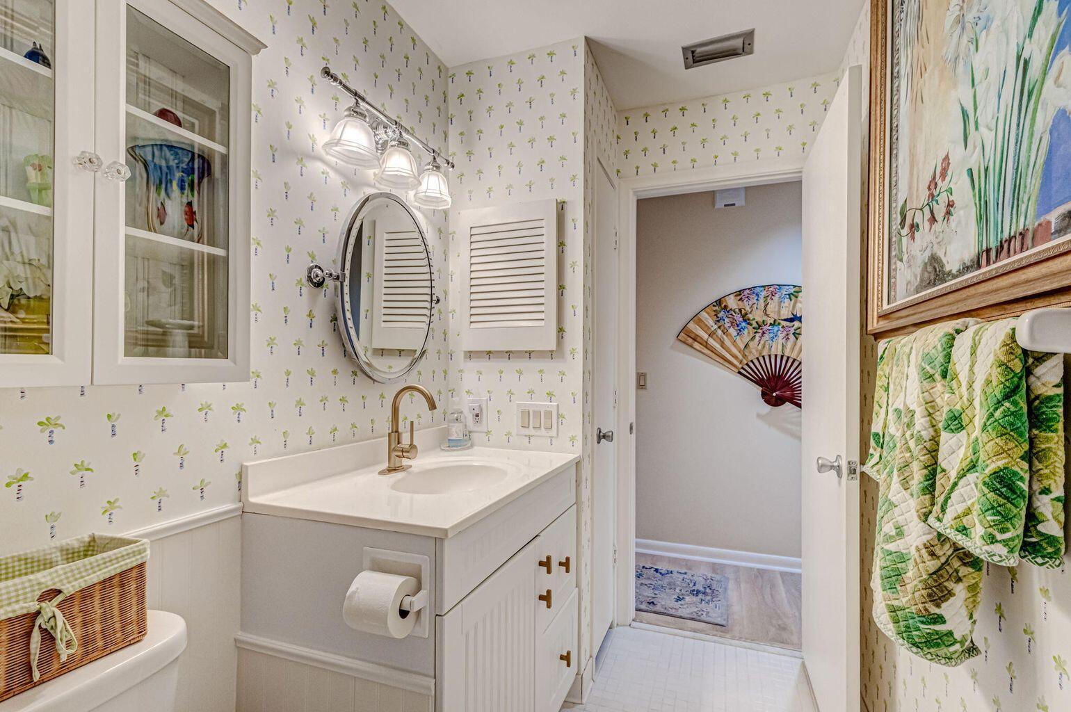 CAPE POINTE OF JONATHANS LANDING - Residential Lease