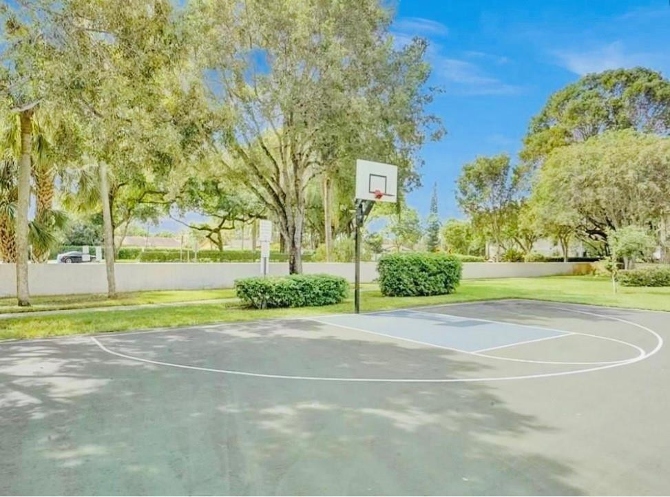 GARDENS NORTH - Residential Lease