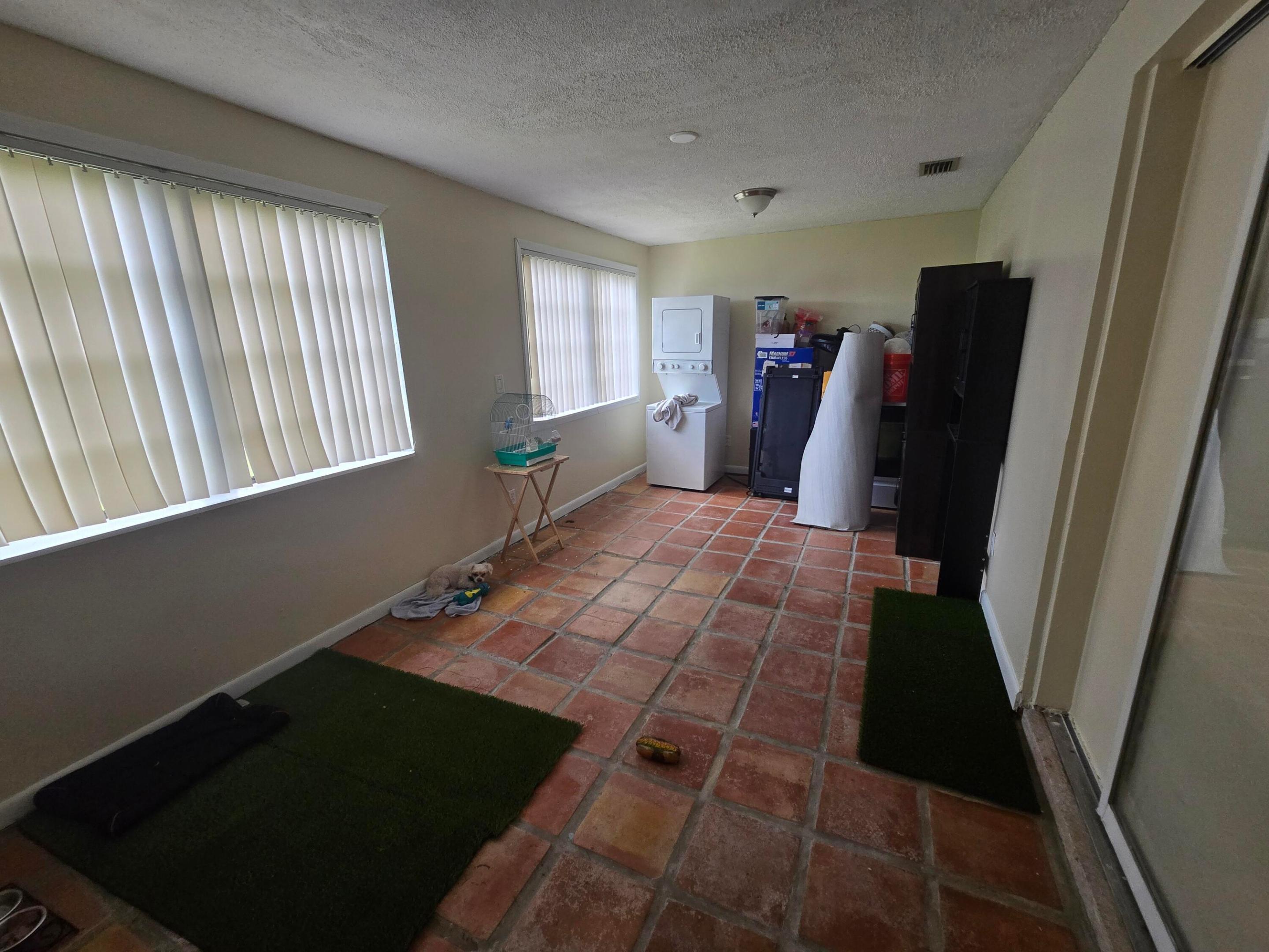 LOCH LOMOND SEC 1 - Residential Income
