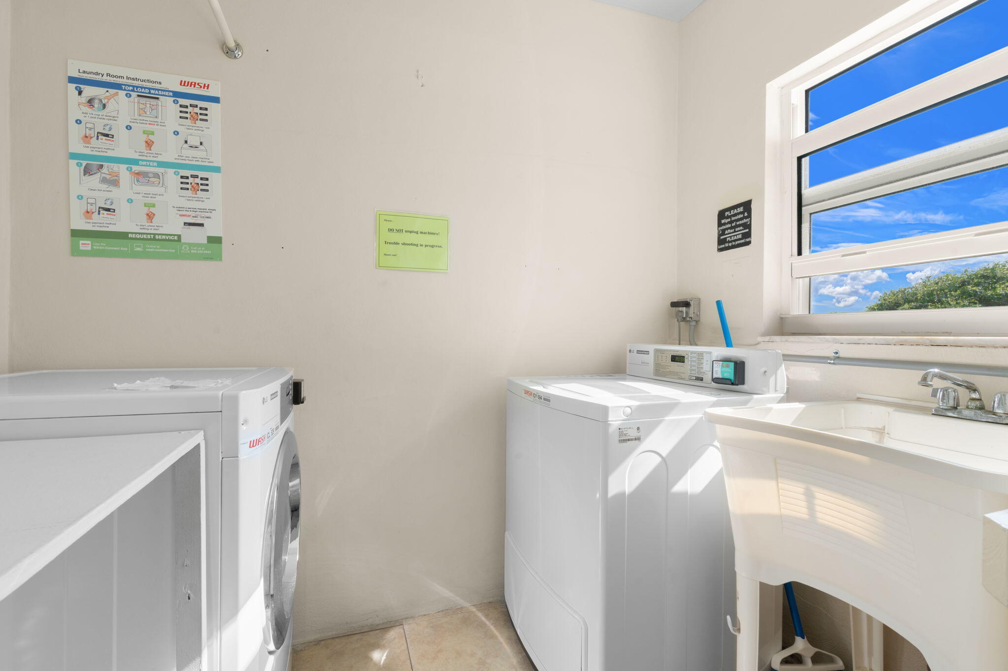 TROPIC HARBOR CONDO PART SIX - Residential