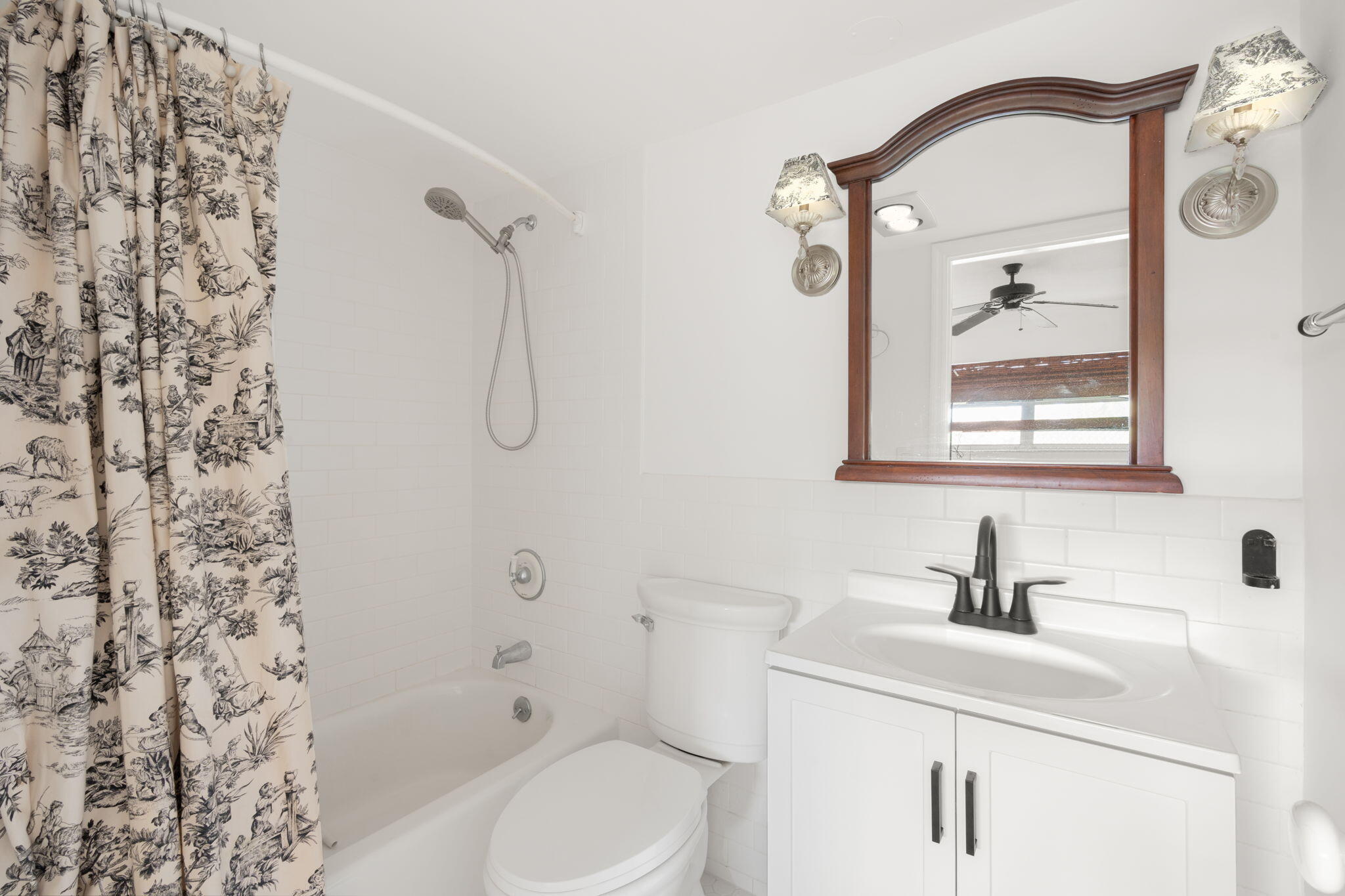 TROPIC HARBOR CONDO PART SIX - Residential