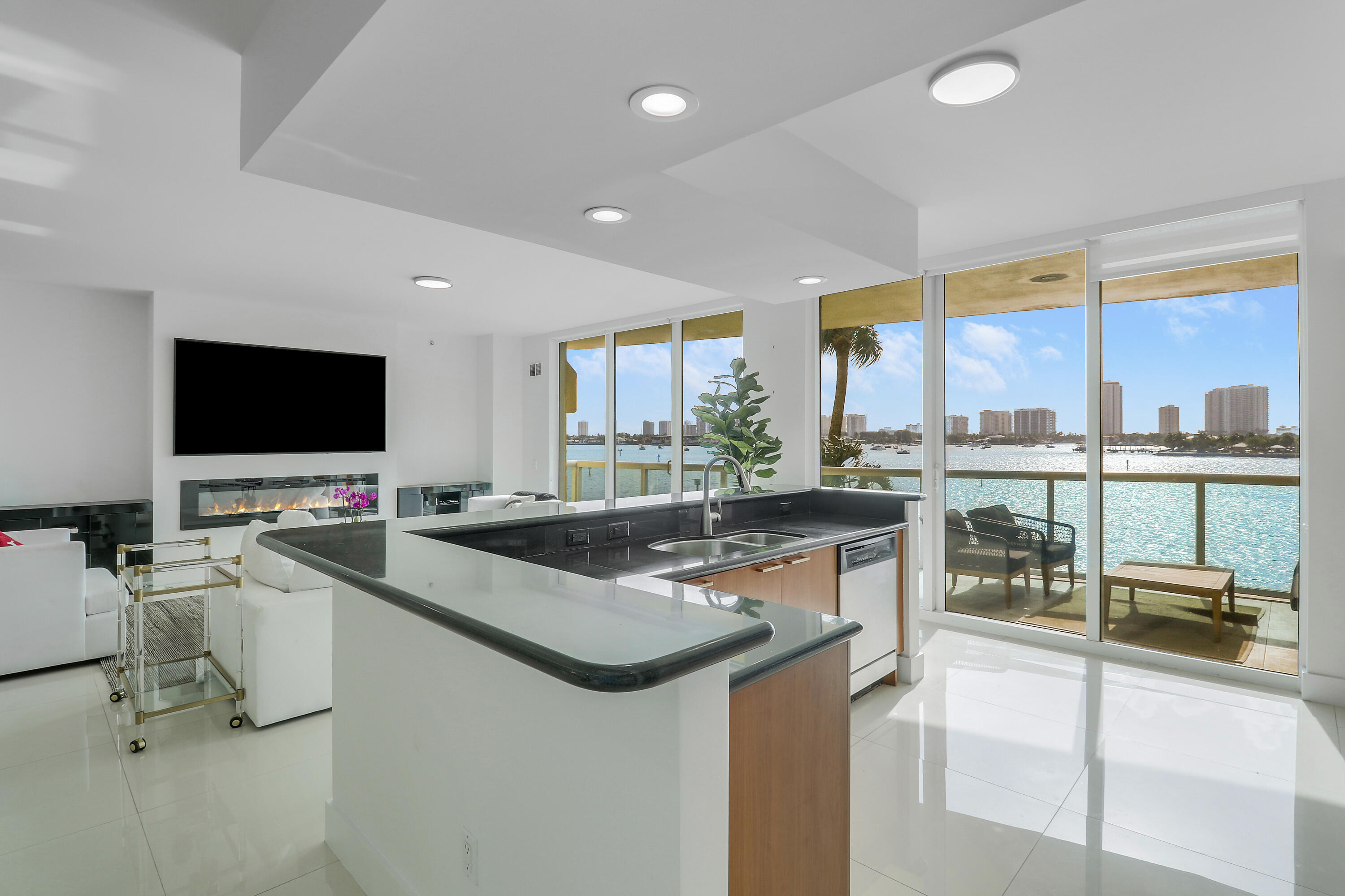 MARINA GRANDE RIVIERA BEACH CONDO - Residential